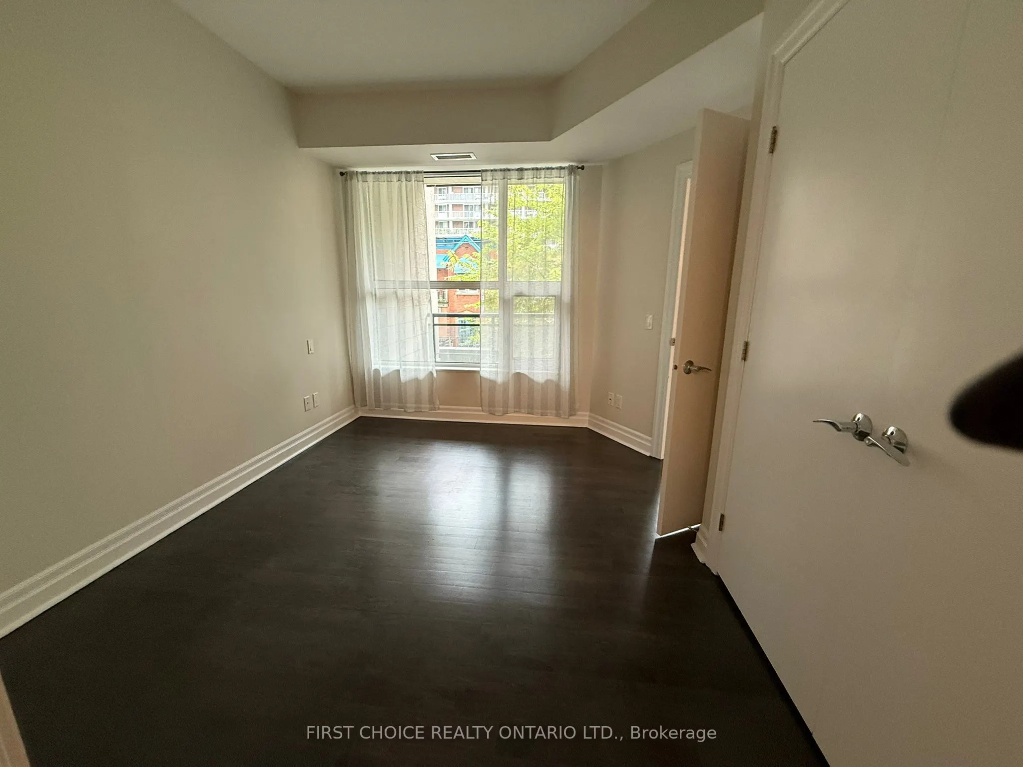 235 Kent Street, #207