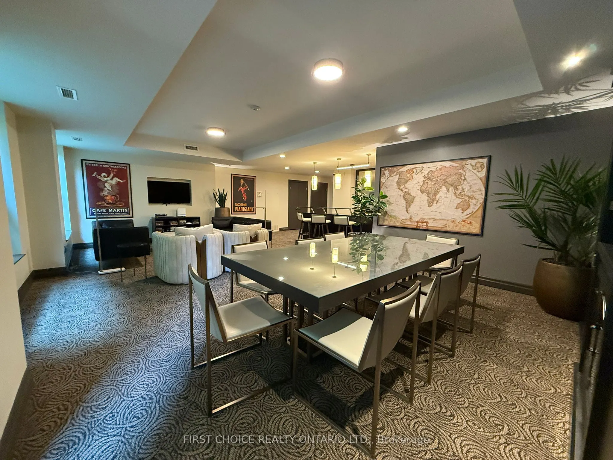 235 Kent Street, #207