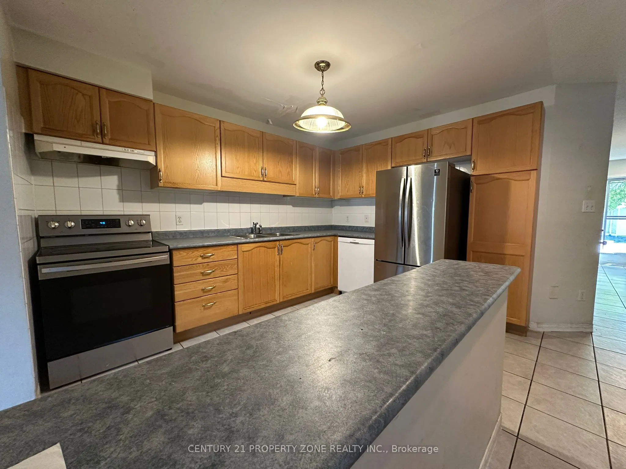 1889 Upper Wentworth Street, #35