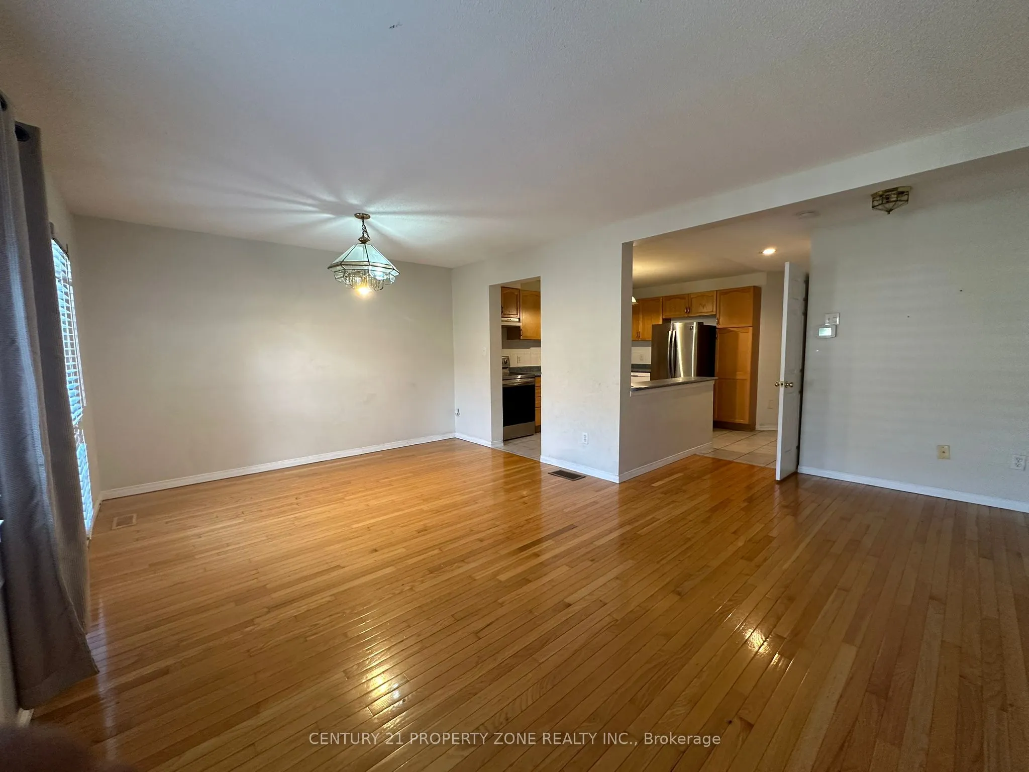 1889 Upper Wentworth Street, #35