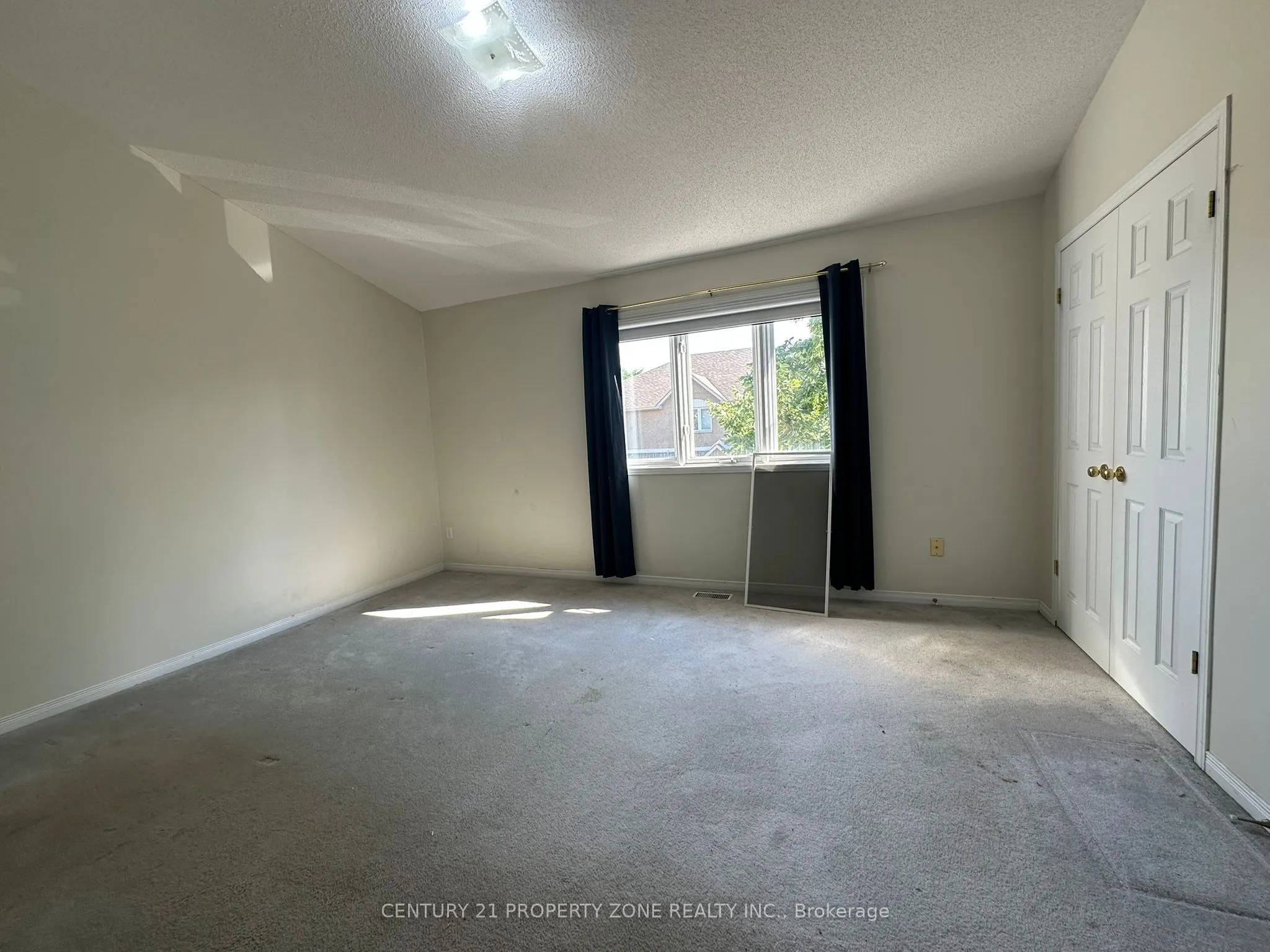 1889 Upper Wentworth Street, #35