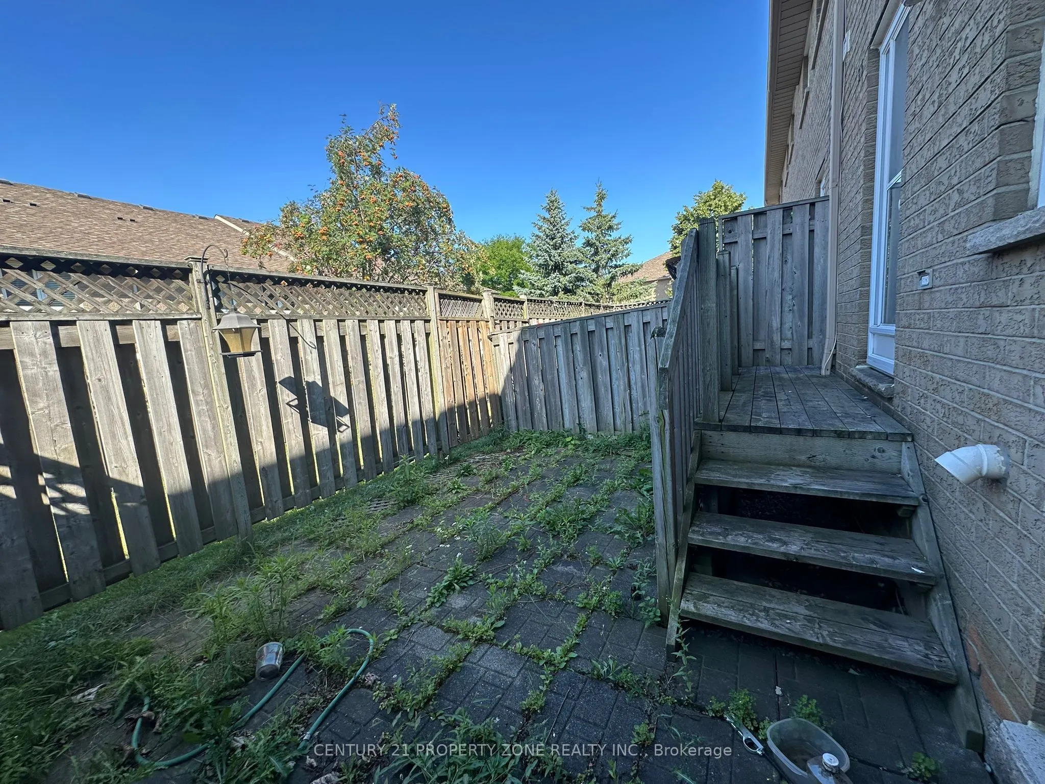 1889 Upper Wentworth Street, #35