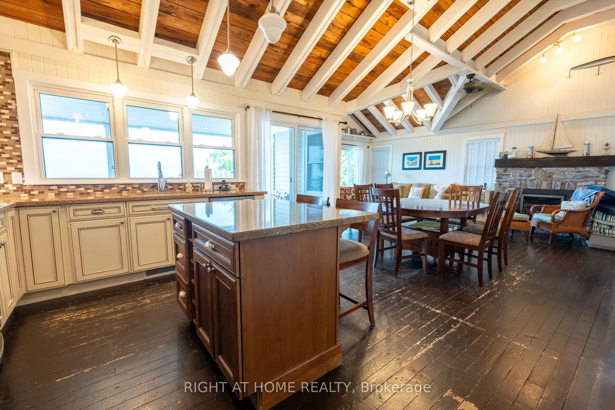 86647 Amberley Beach Rd Road