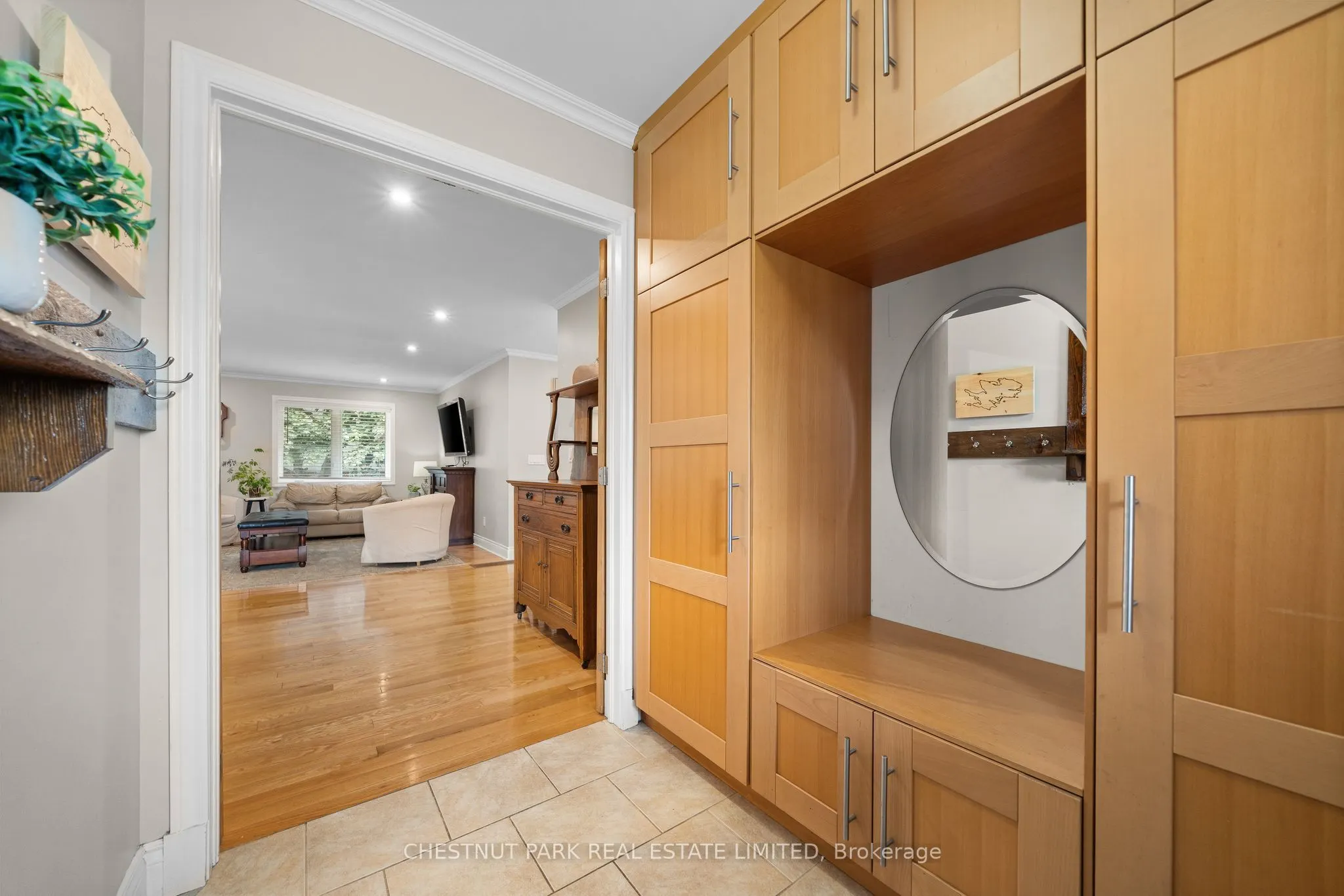 27 Ackerman Street