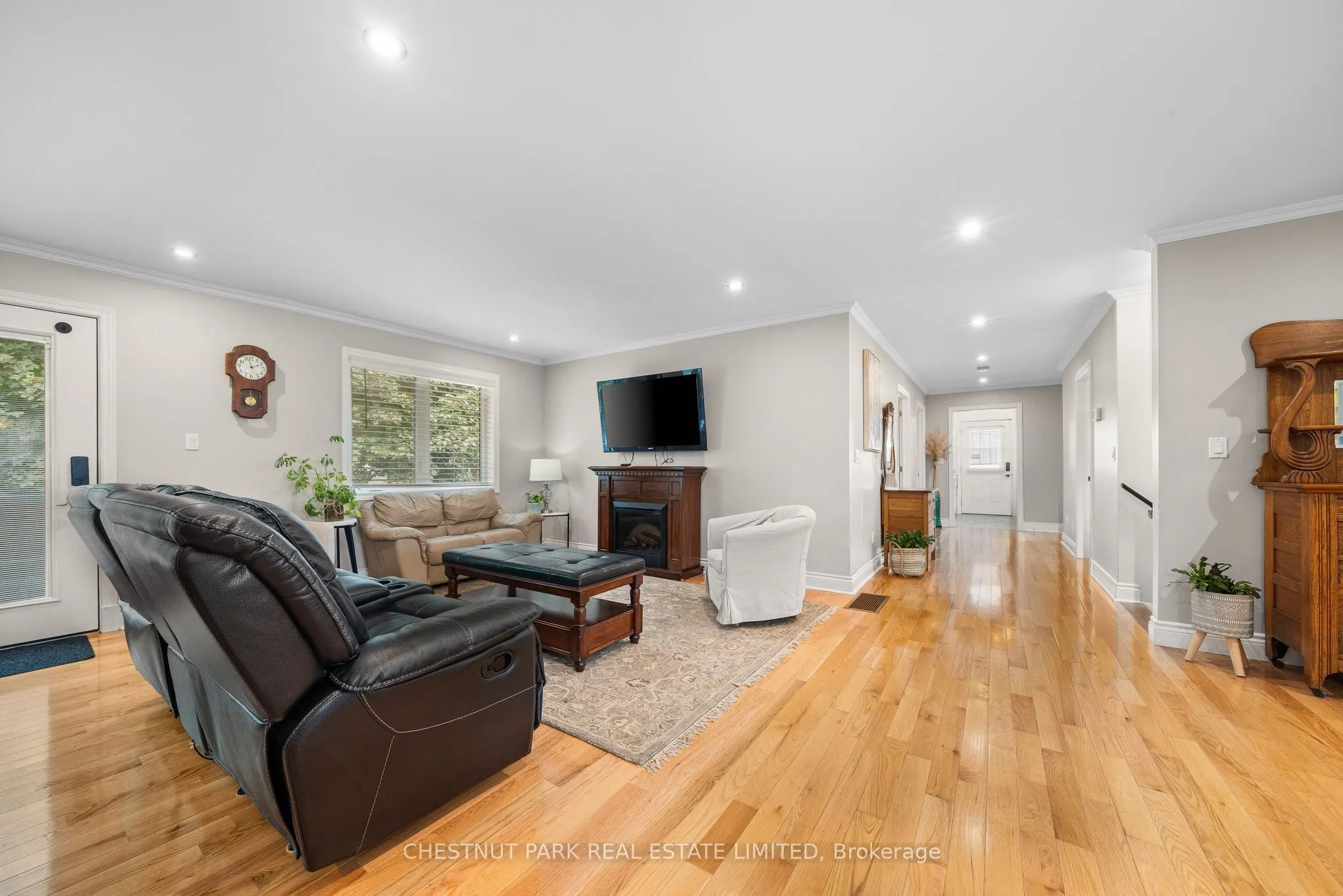 27 Ackerman Street