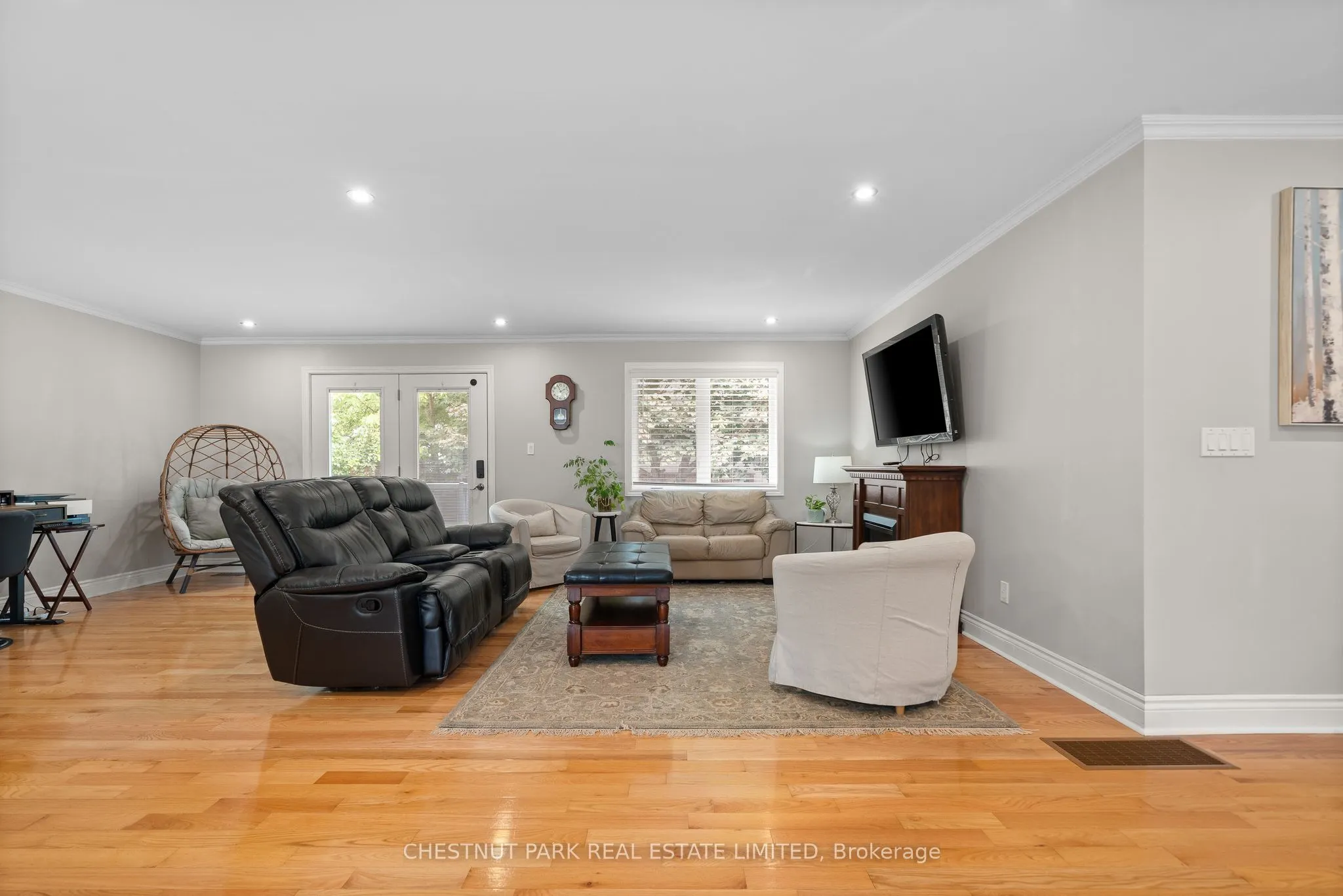 27 Ackerman Street