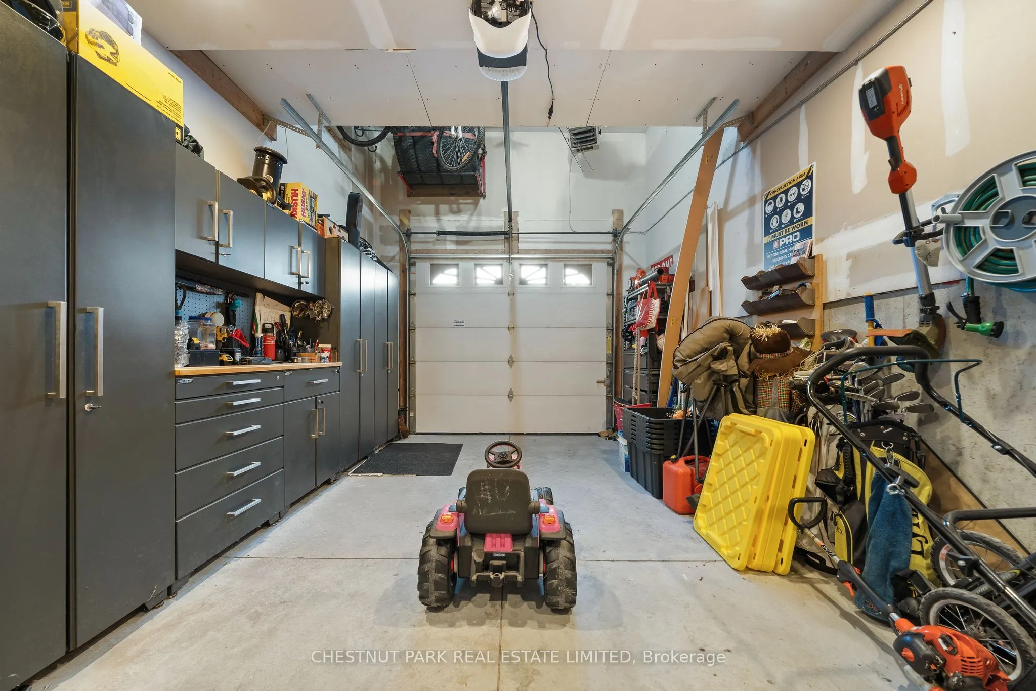 27 Ackerman Street