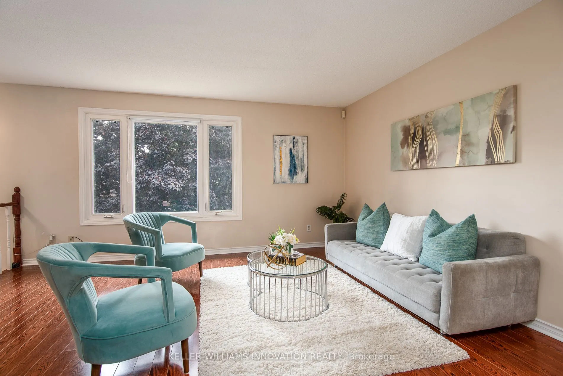 64 Sabrina Crescent