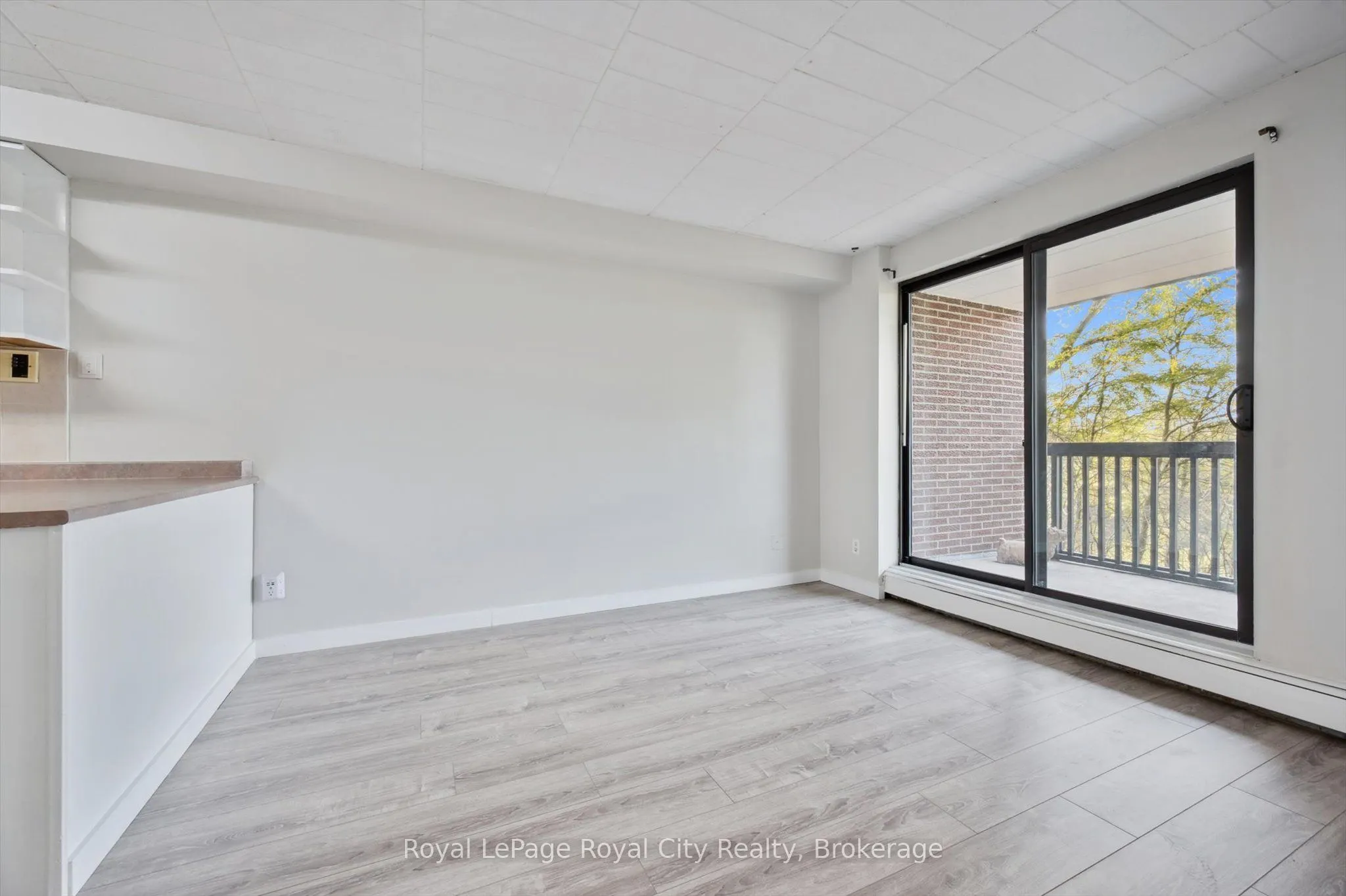 63 Conroy Crescent, #24