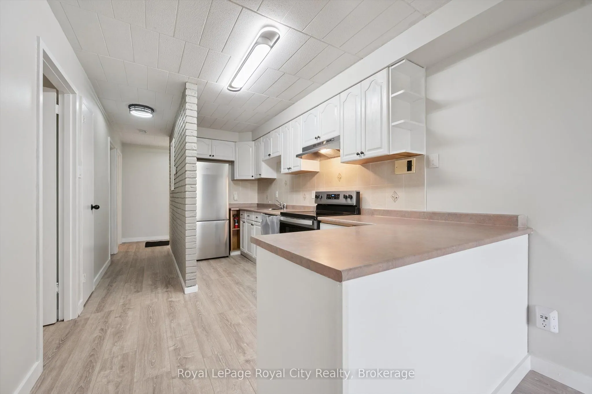 63 Conroy Crescent, #24
