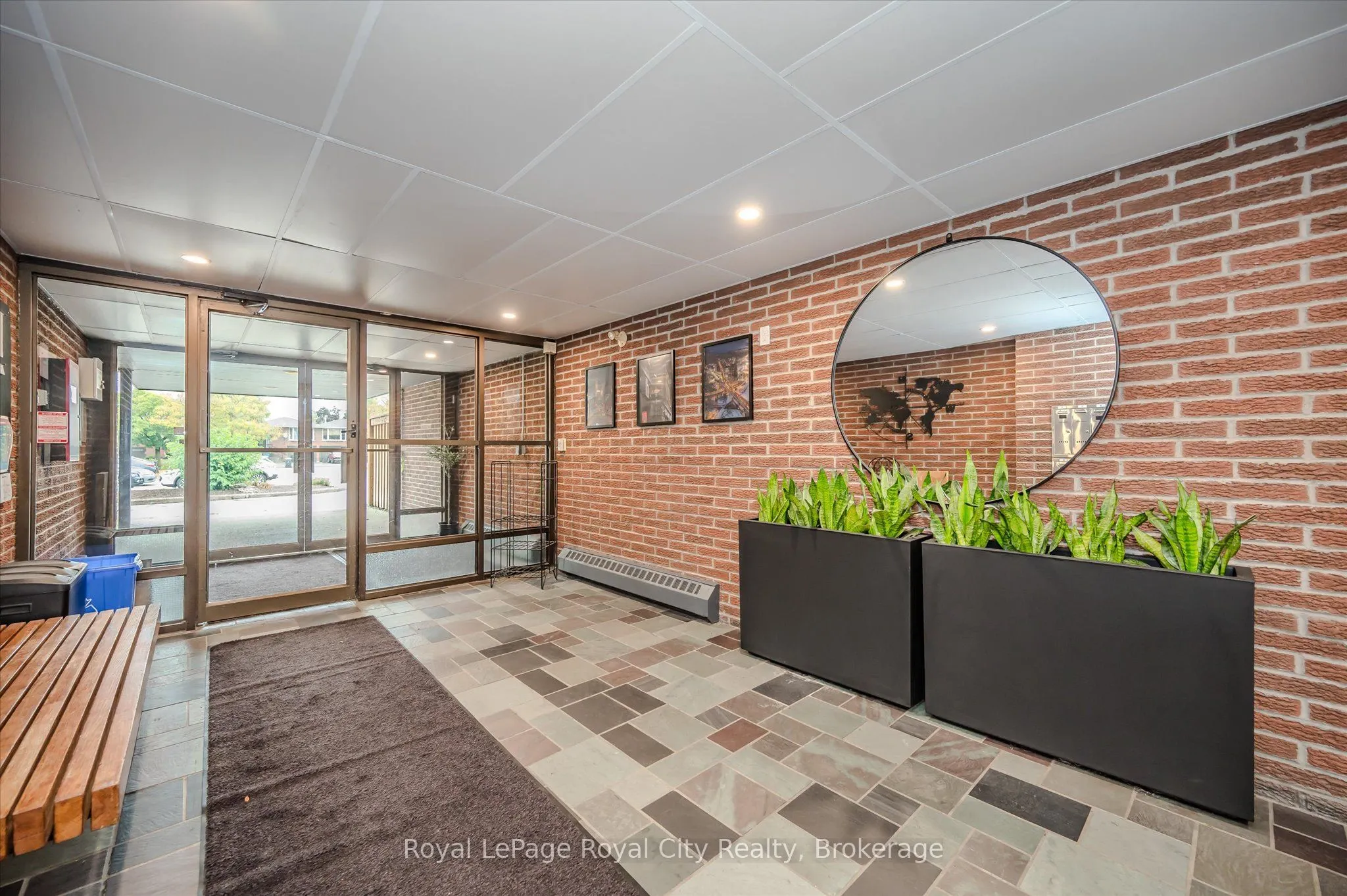 63 Conroy Crescent, #24