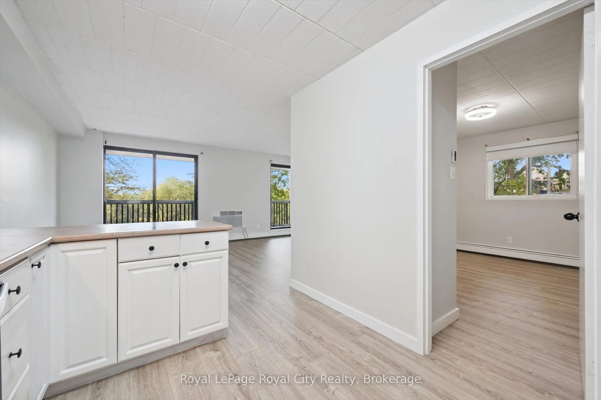 63 Conroy Crescent, #24
