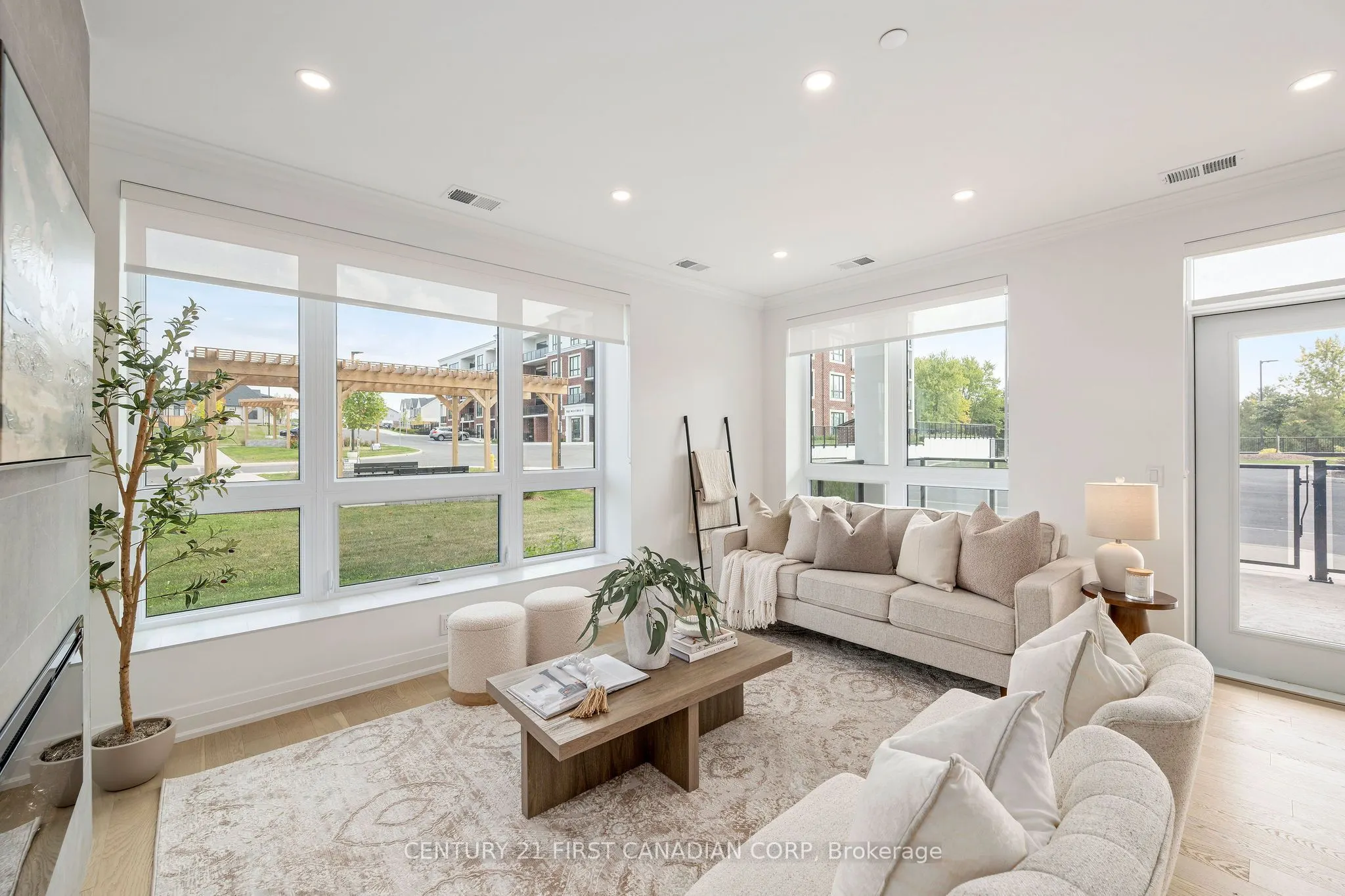 1975 Fountain Grass Drive, #115