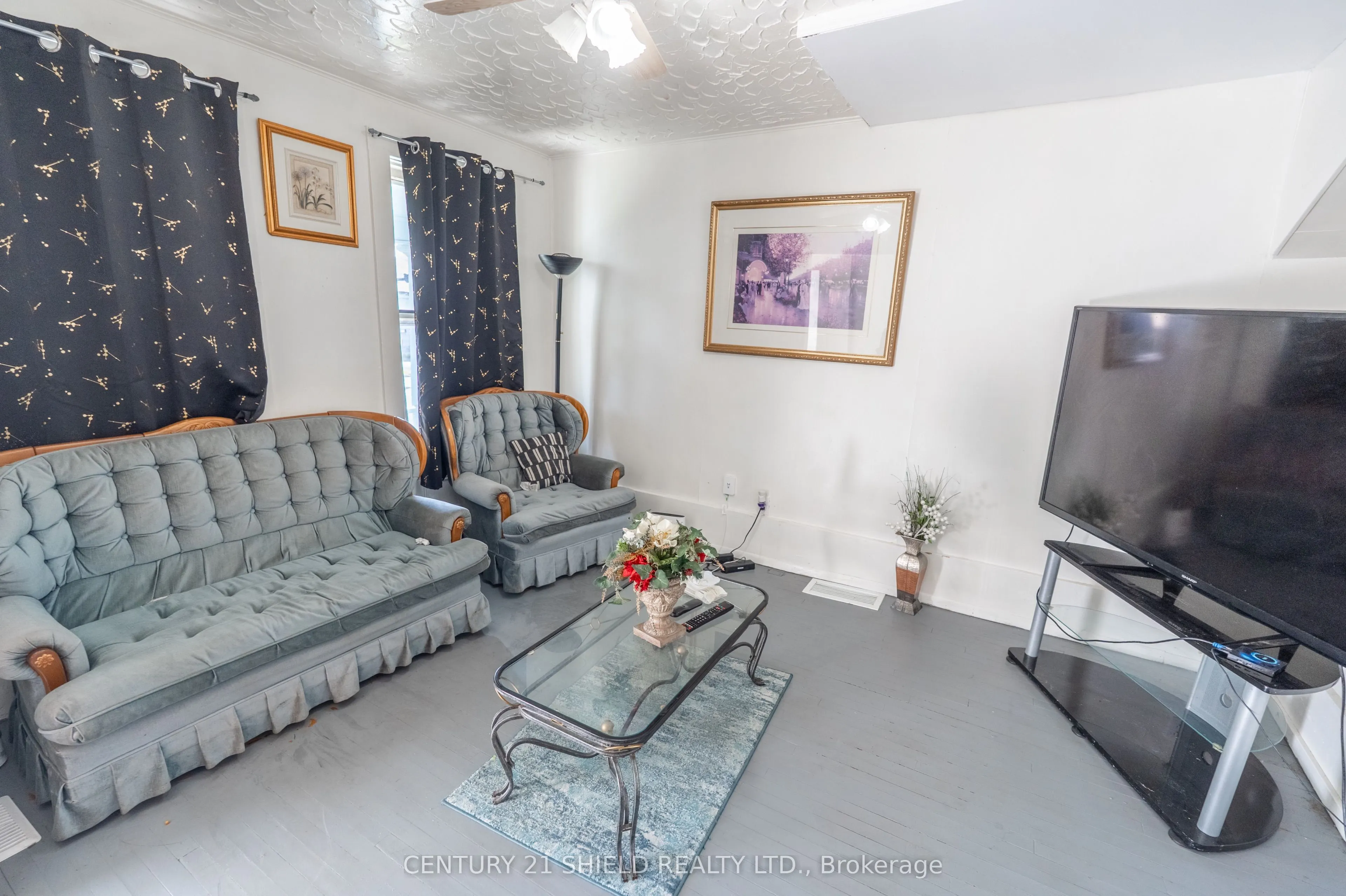 42-46 Marlborough Street S