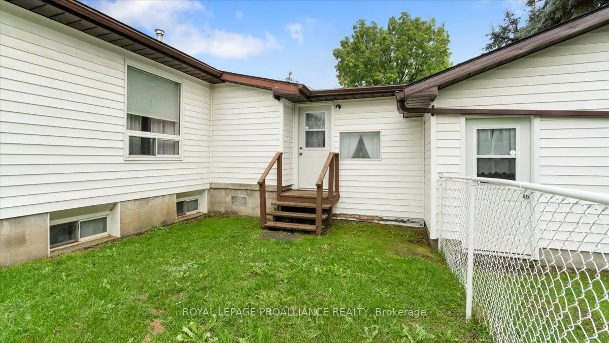 68 Inkerman Street W