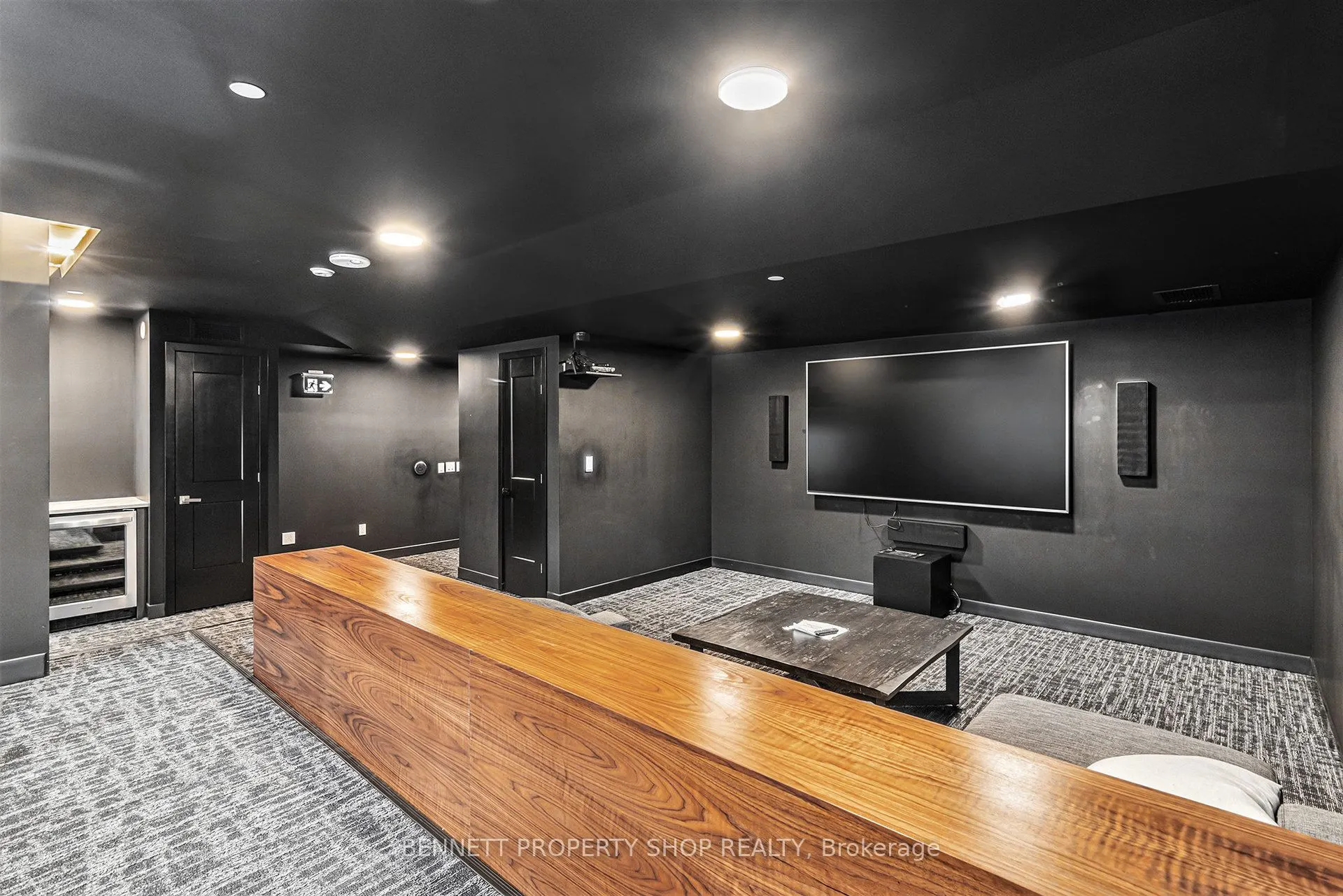 340 Queen Street, #1607