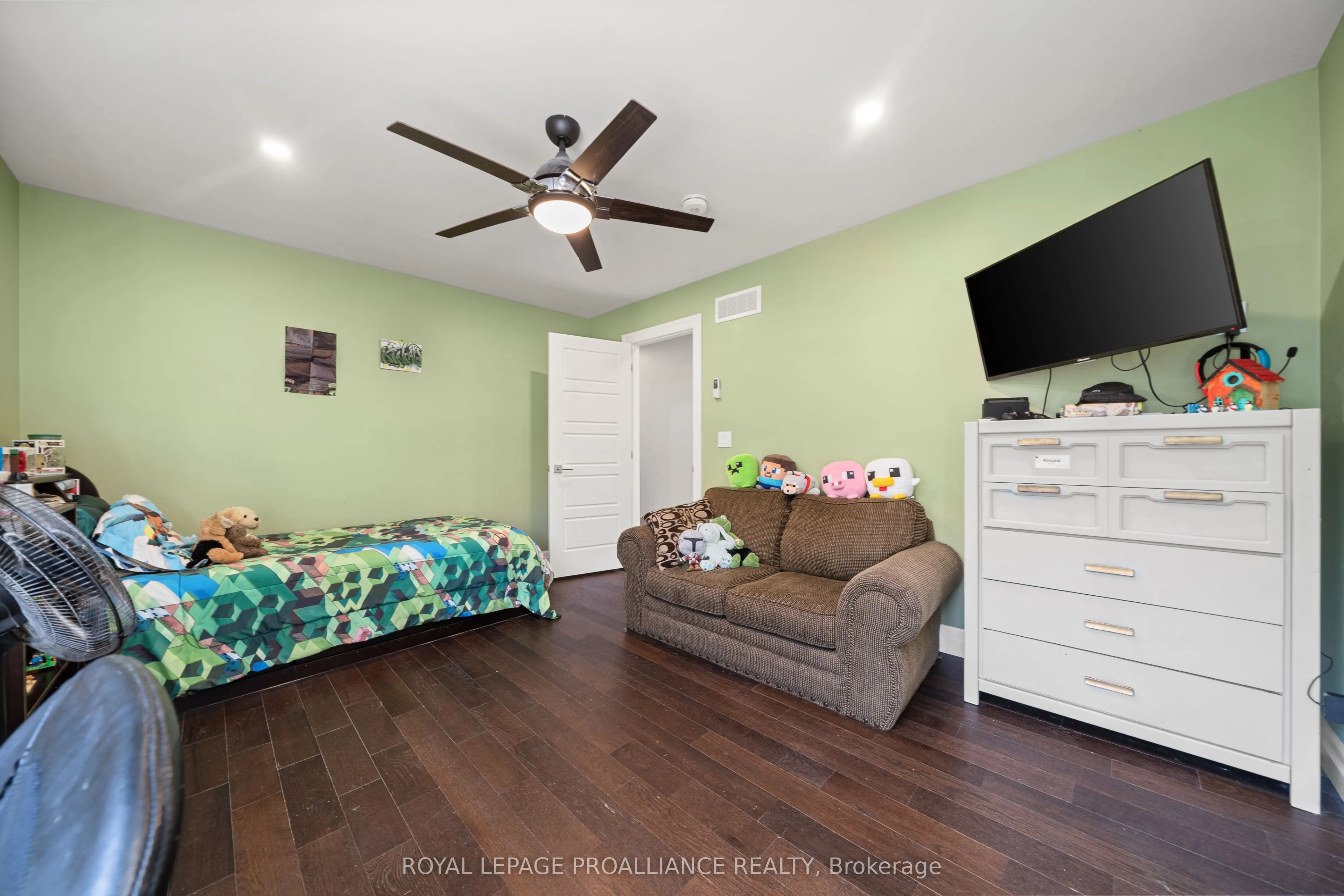 296 Bird Road