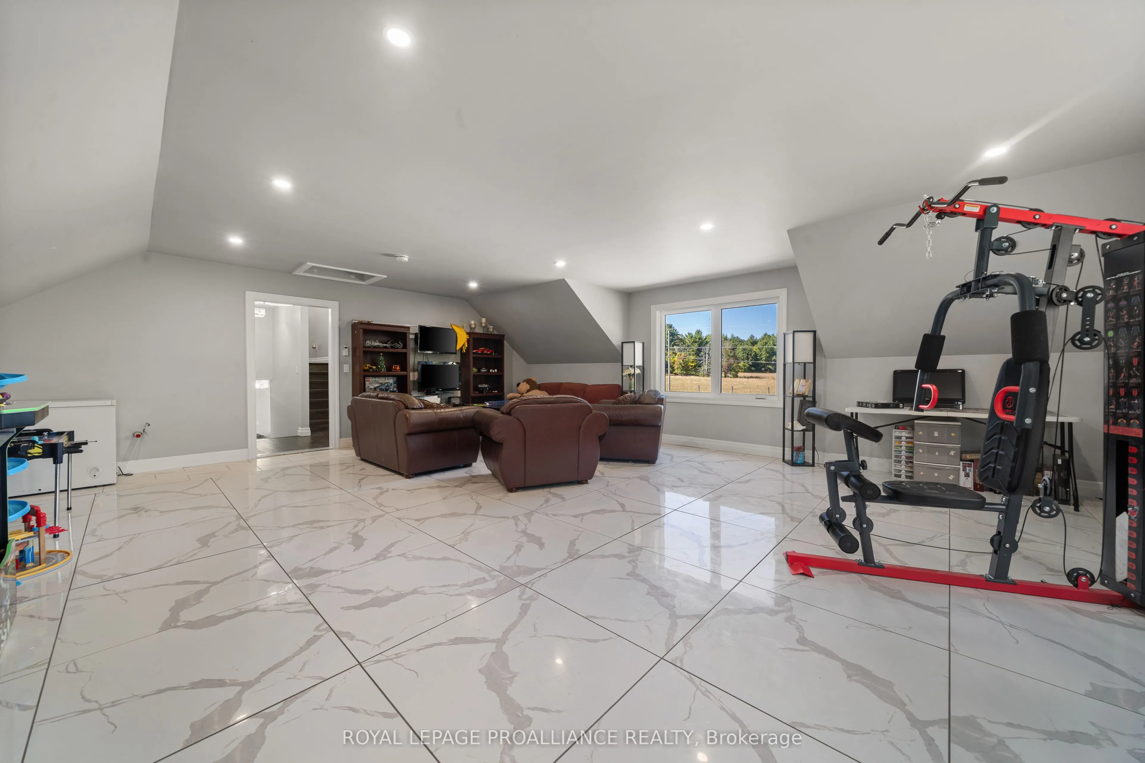 296 Bird Road