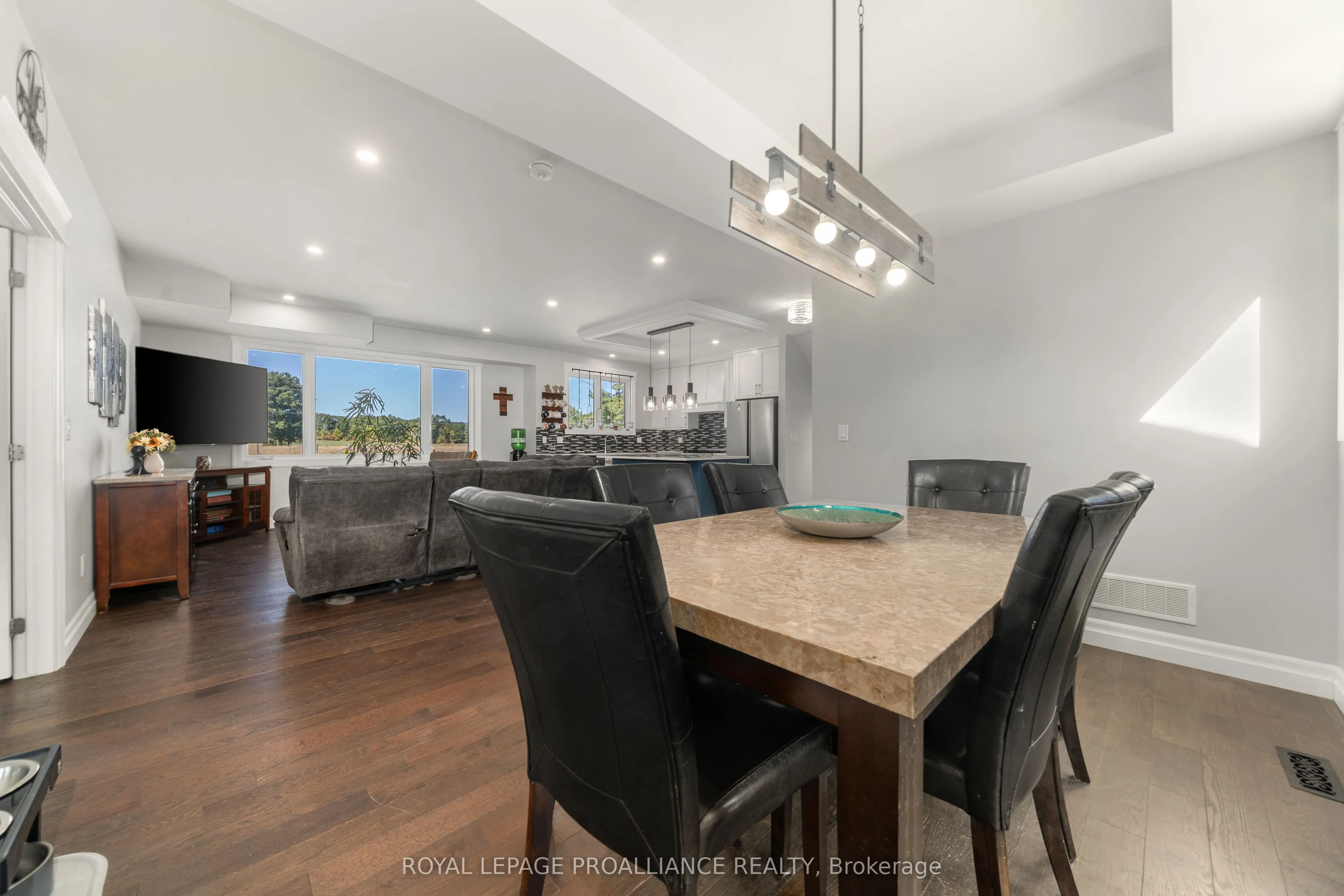 296 Bird Road
