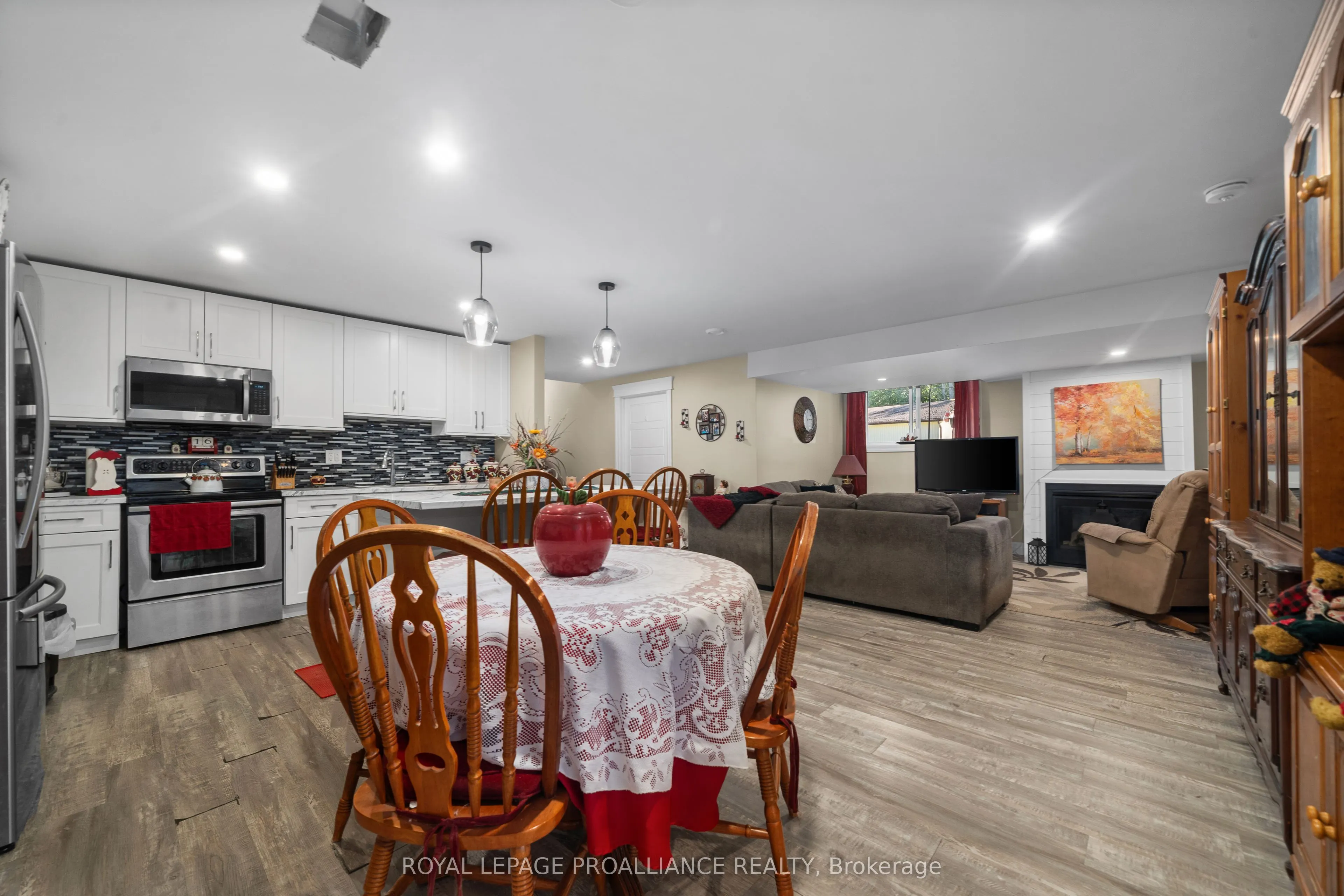 296 Bird Road