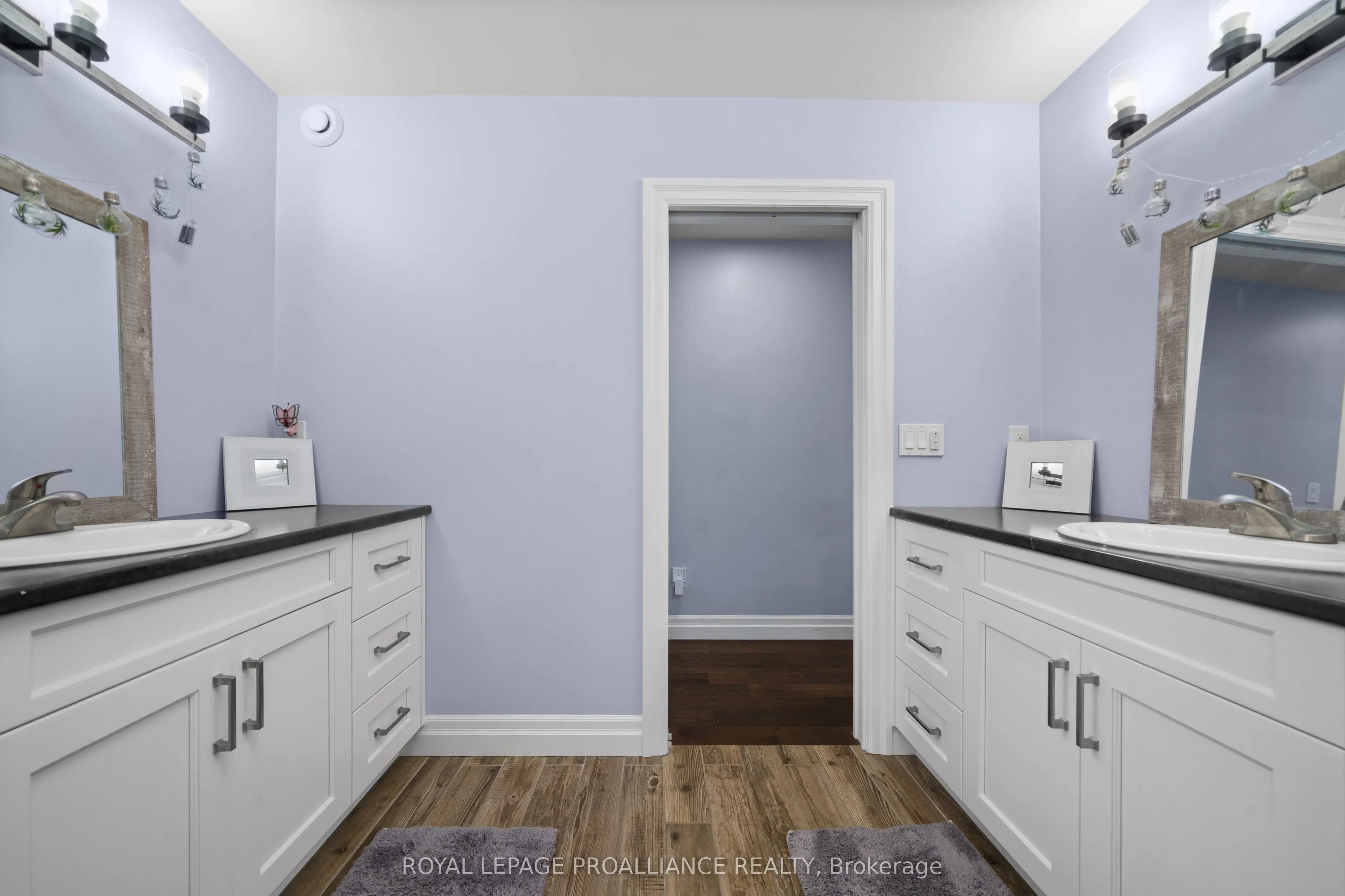 296 Bird Road