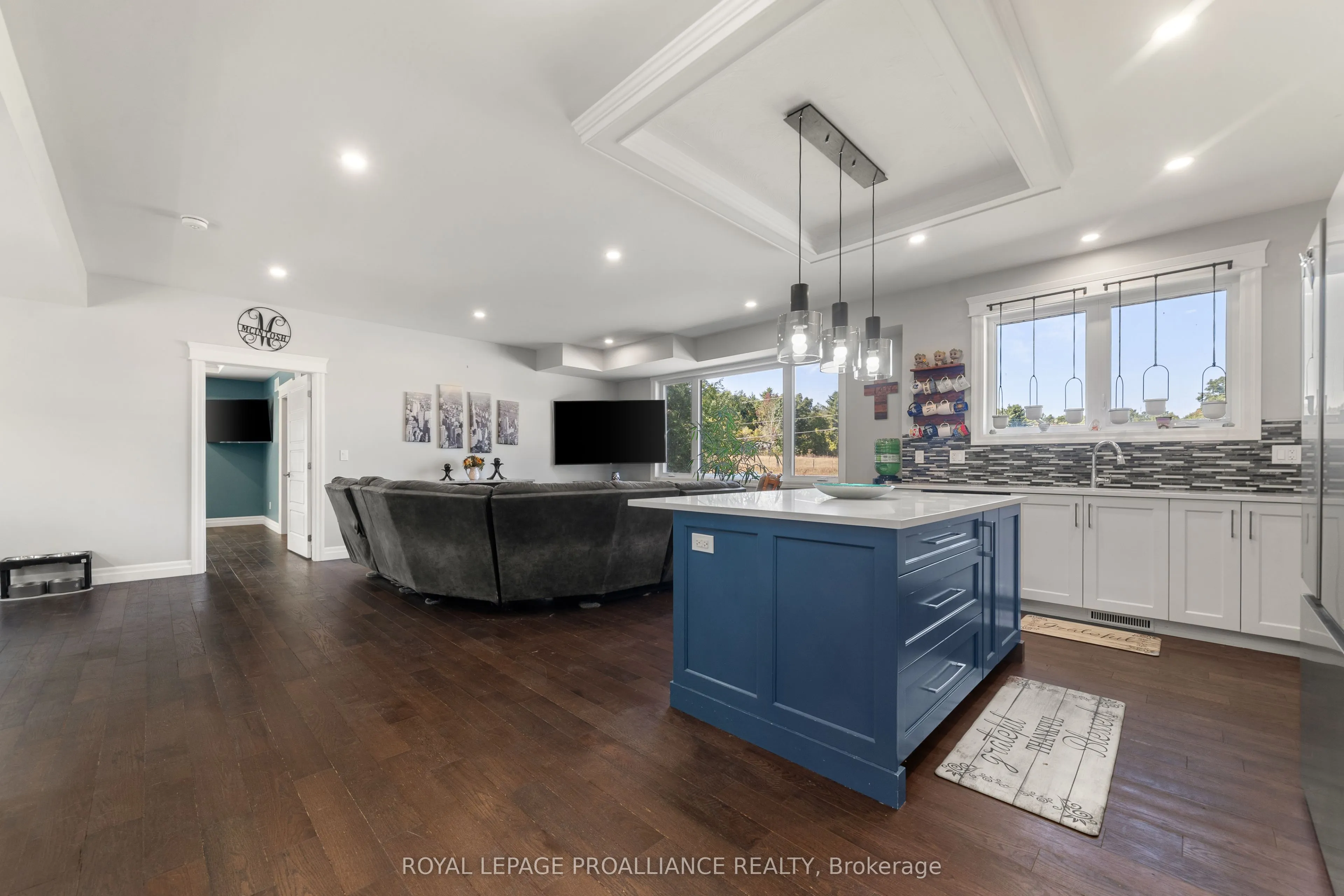 296 Bird Road