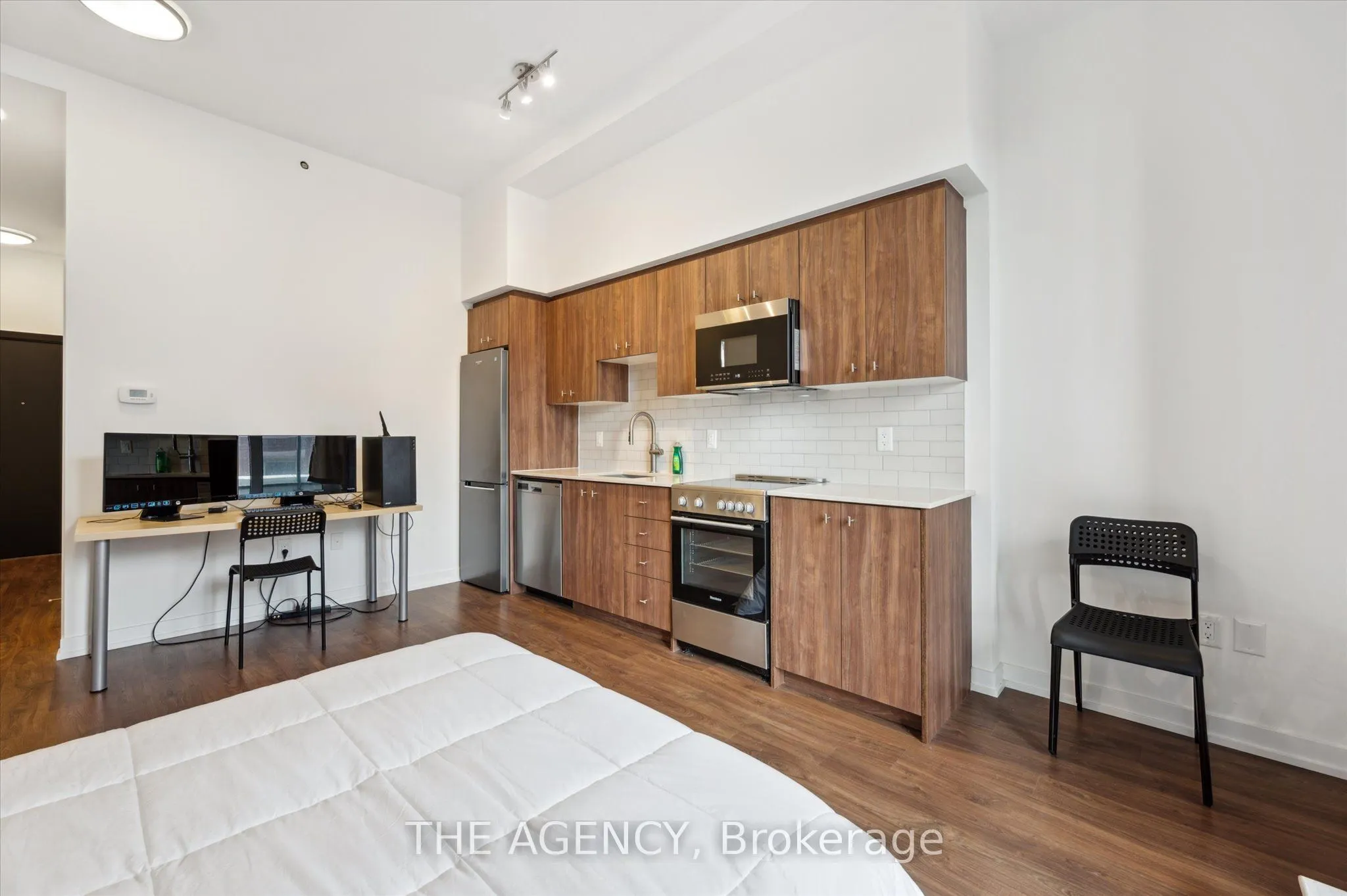 5 WELLINGTON Street S, #209