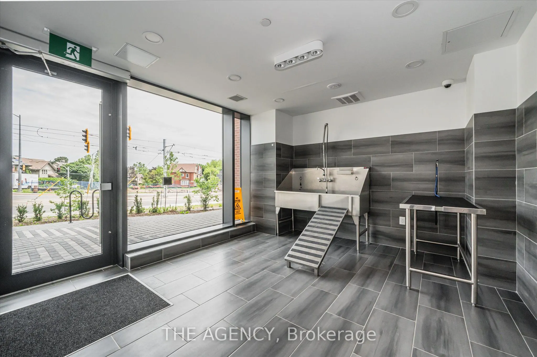 5 WELLINGTON Street S, #209