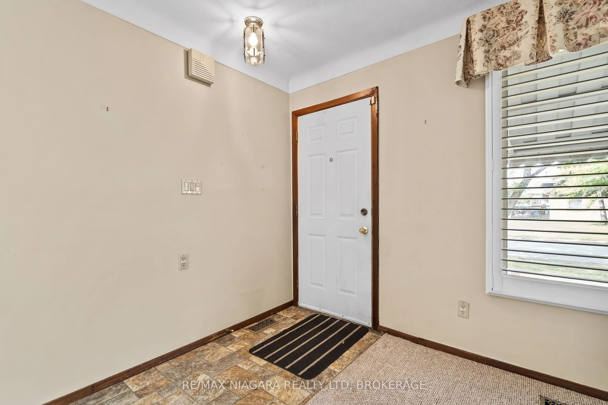7402 Sunhaven Drive