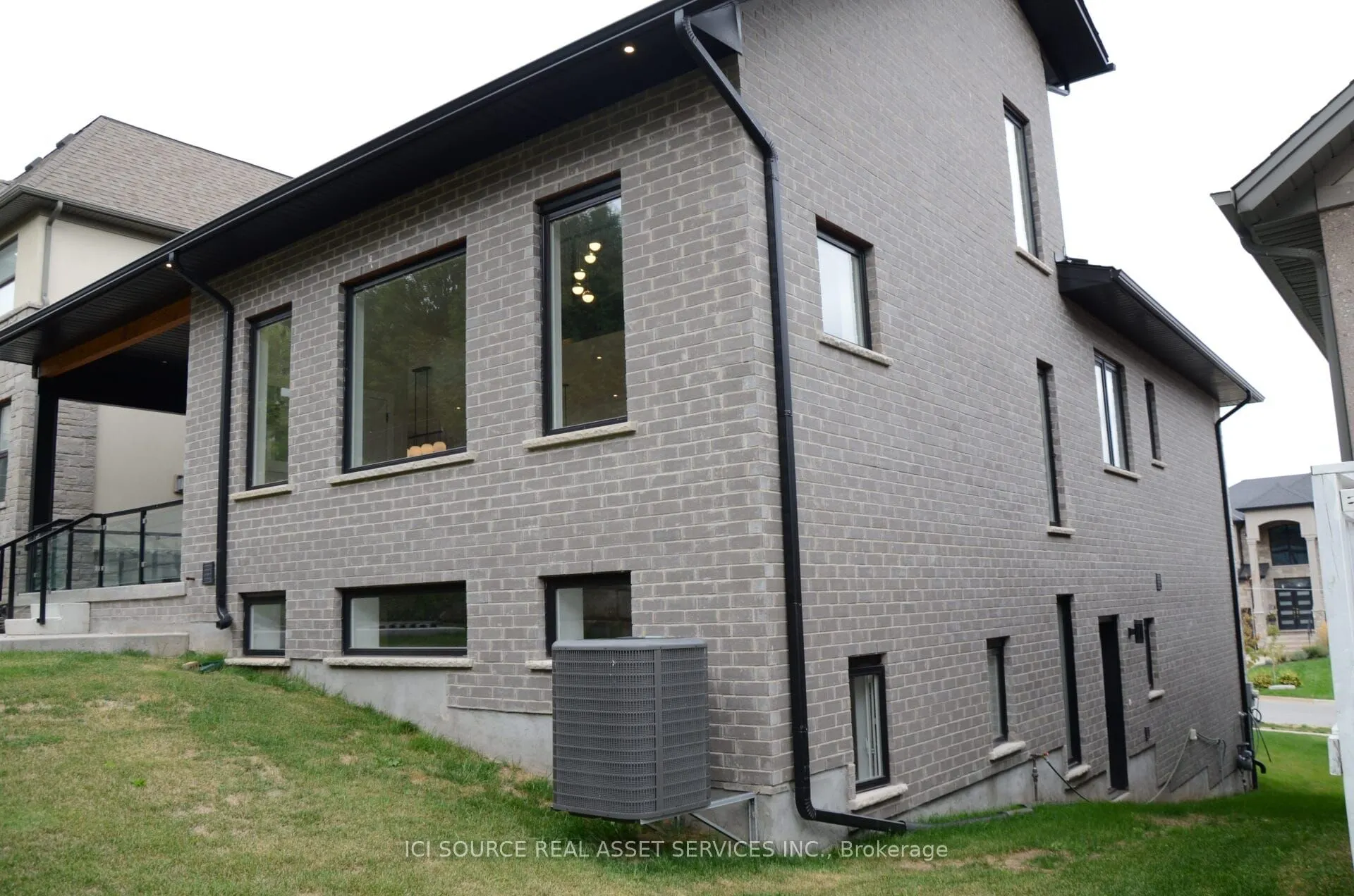 13 Kenmir Avenue