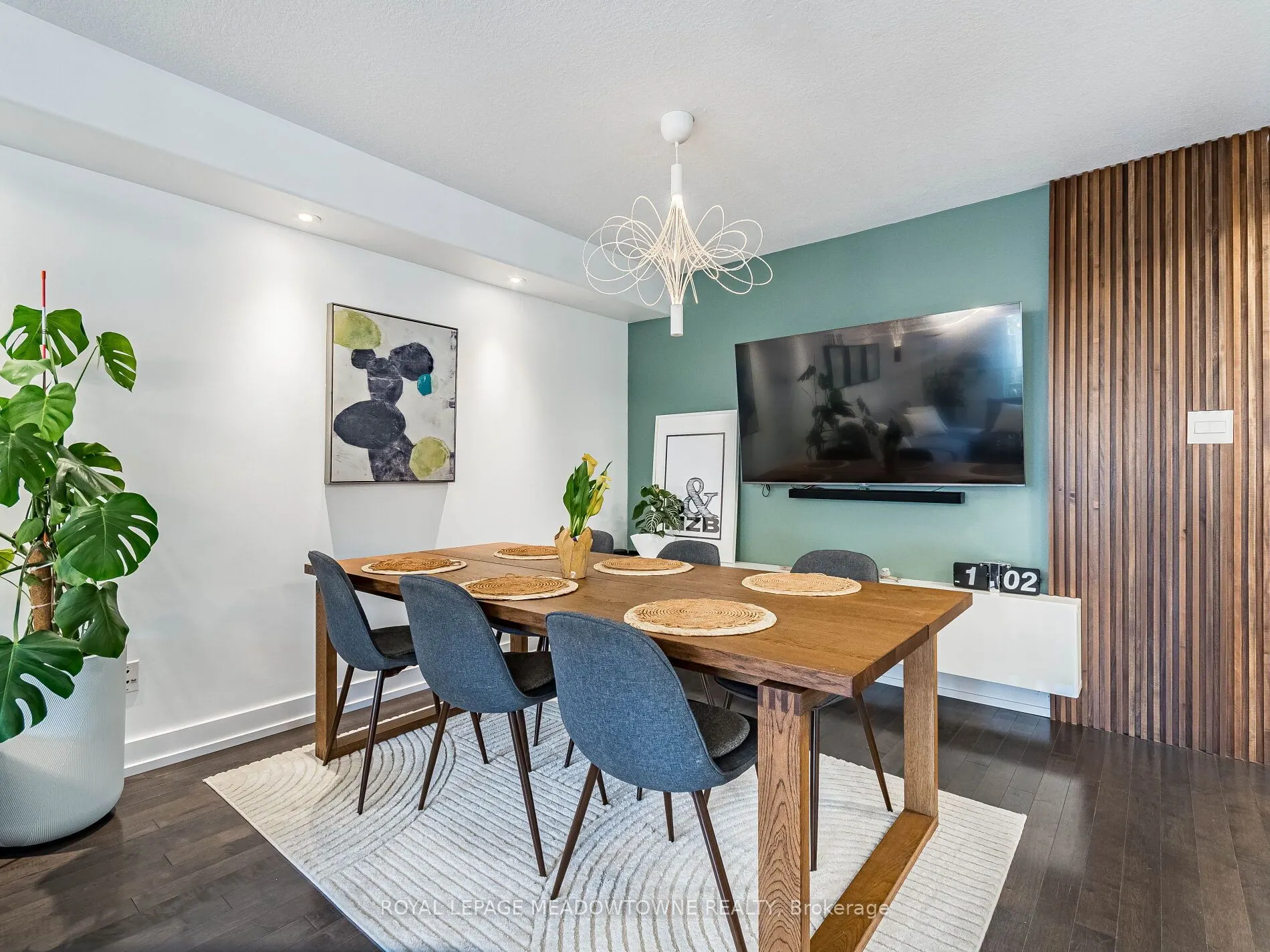 242 Upper Mount Albion Road, #9