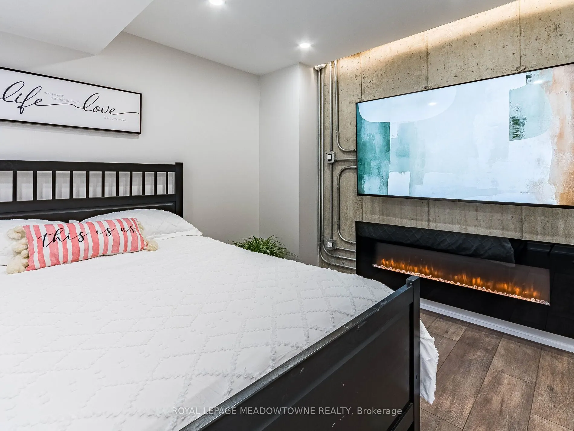 242 Upper Mount Albion Road, #9