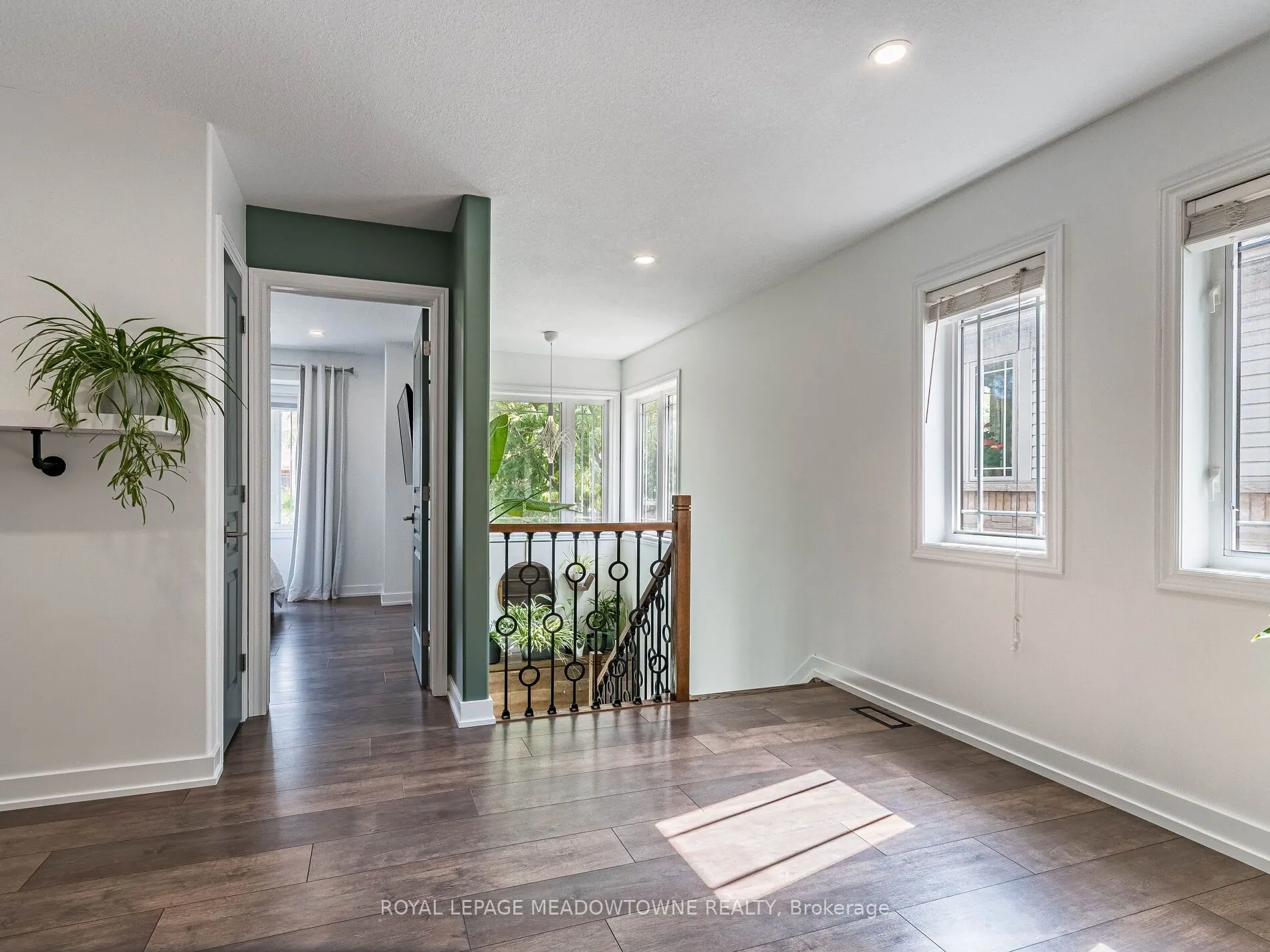 242 Upper Mount Albion Road, #9