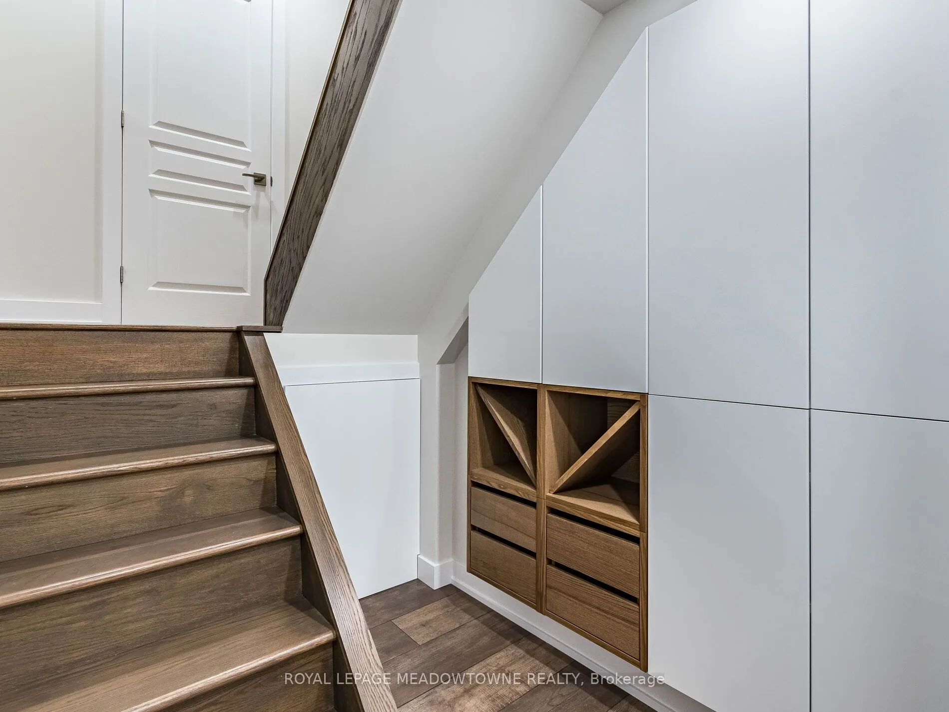 242 Upper Mount Albion Road, #9