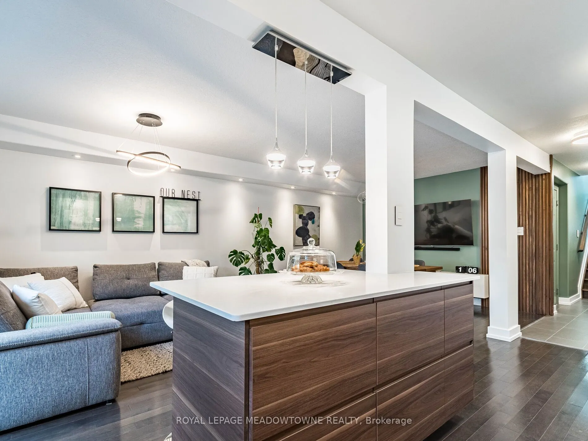 242 Upper Mount Albion Road, #9