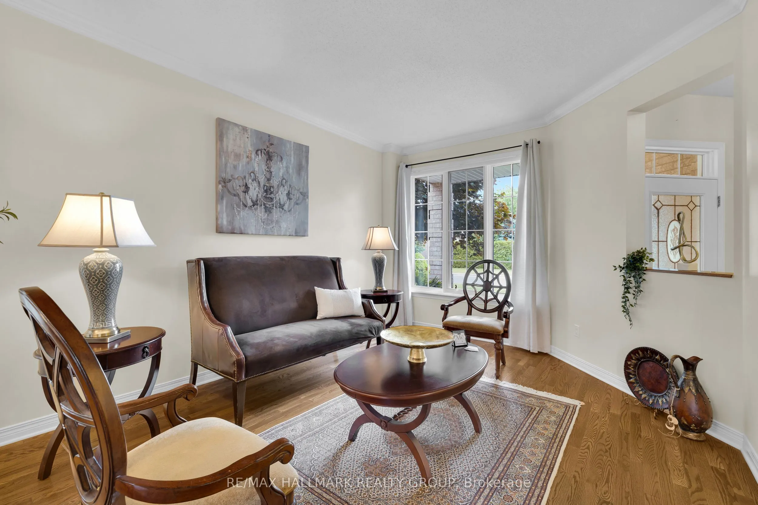 1924 LOBELIA Way