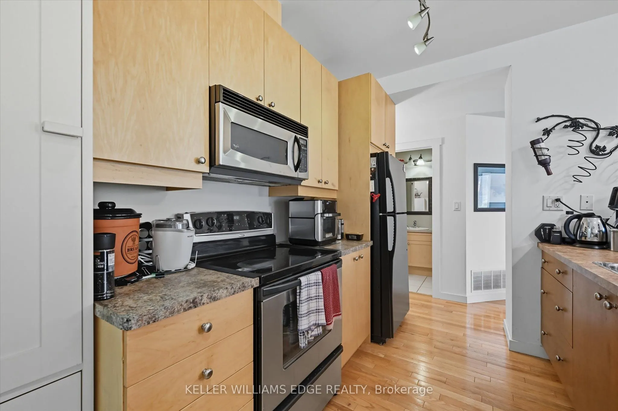 49 Ontario Street, #1