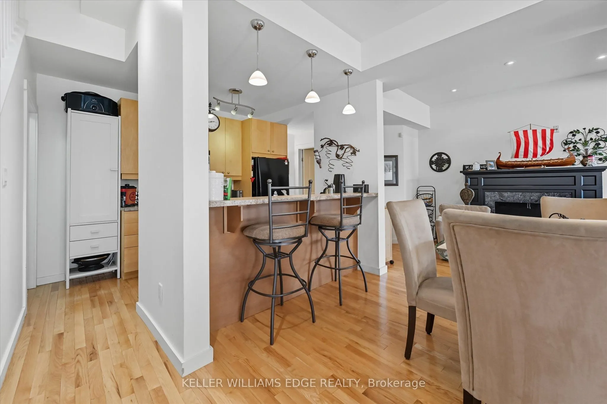 49 Ontario Street, #1