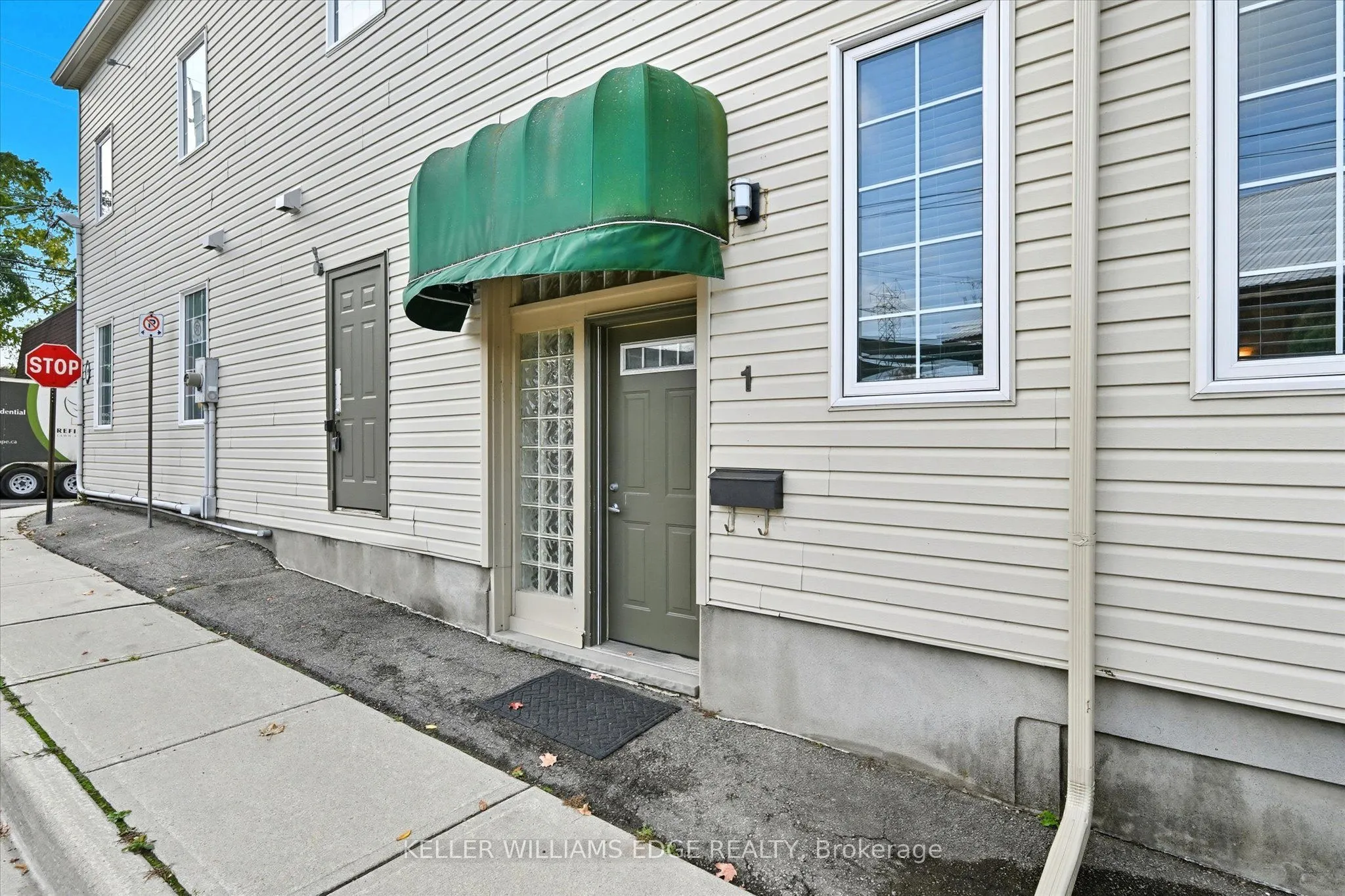 49 Ontario Street, #1