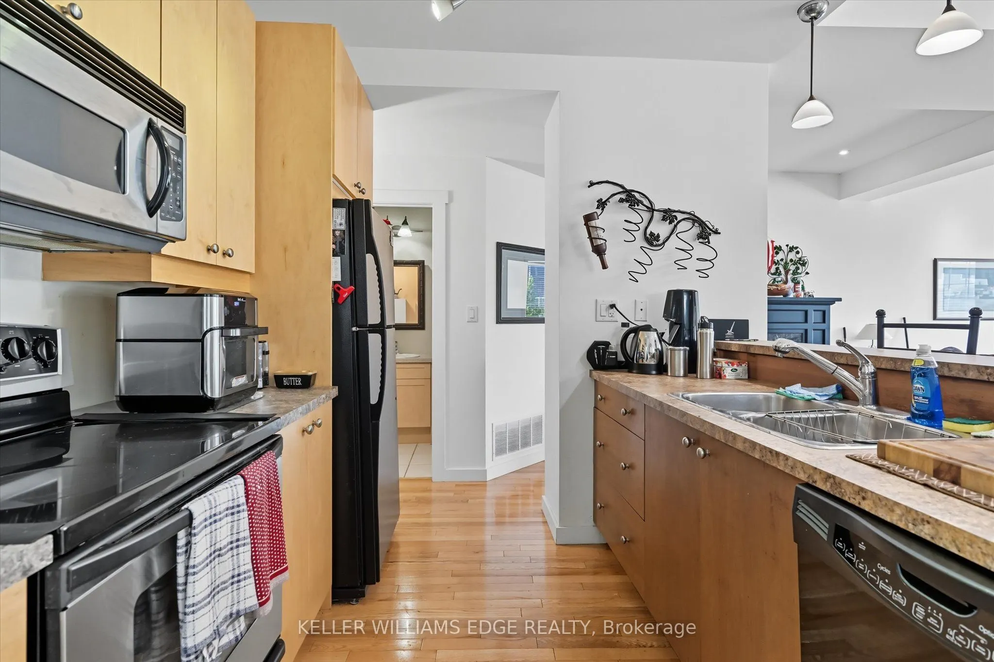 49 Ontario Street, #1