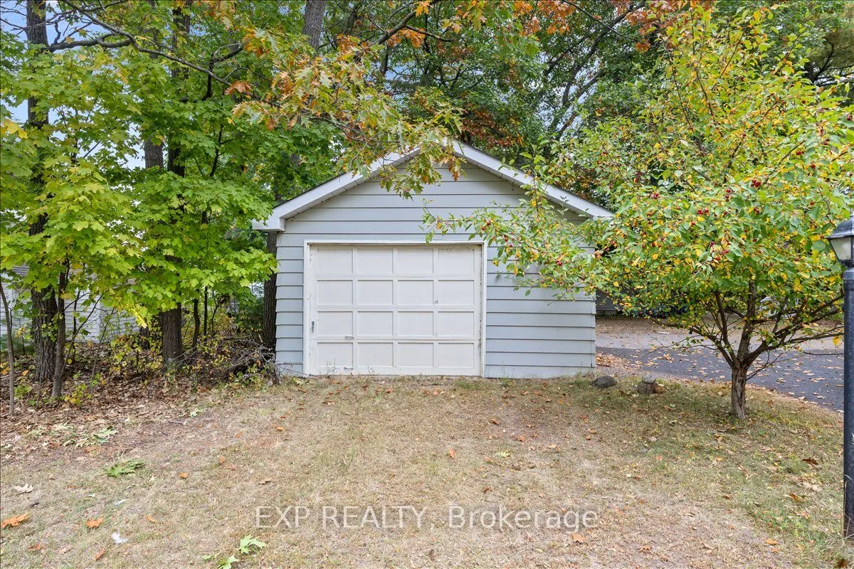 488 Bayview Drive