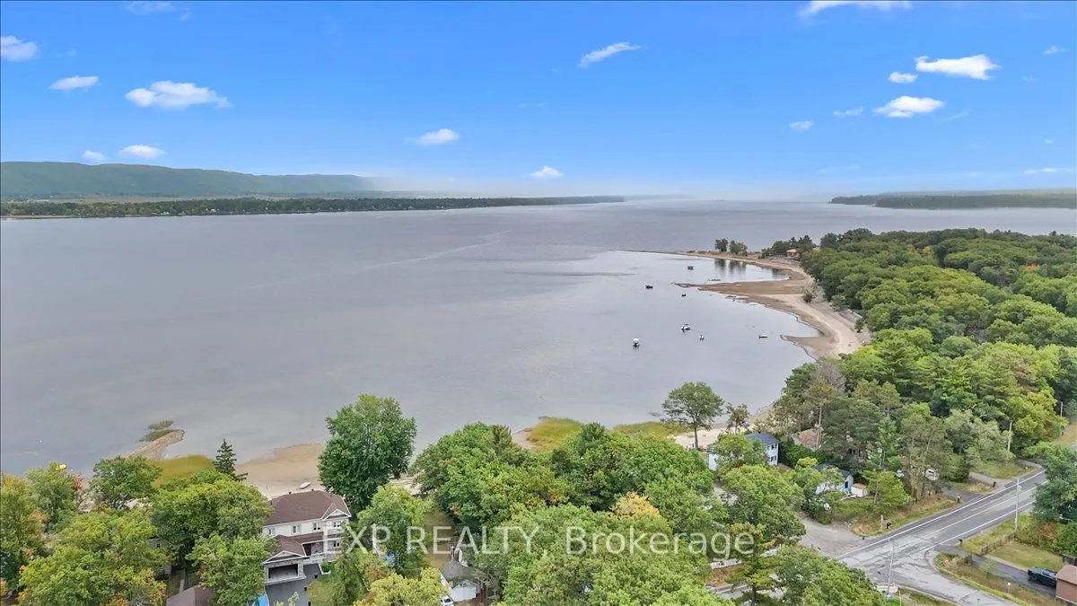 488 Bayview Drive