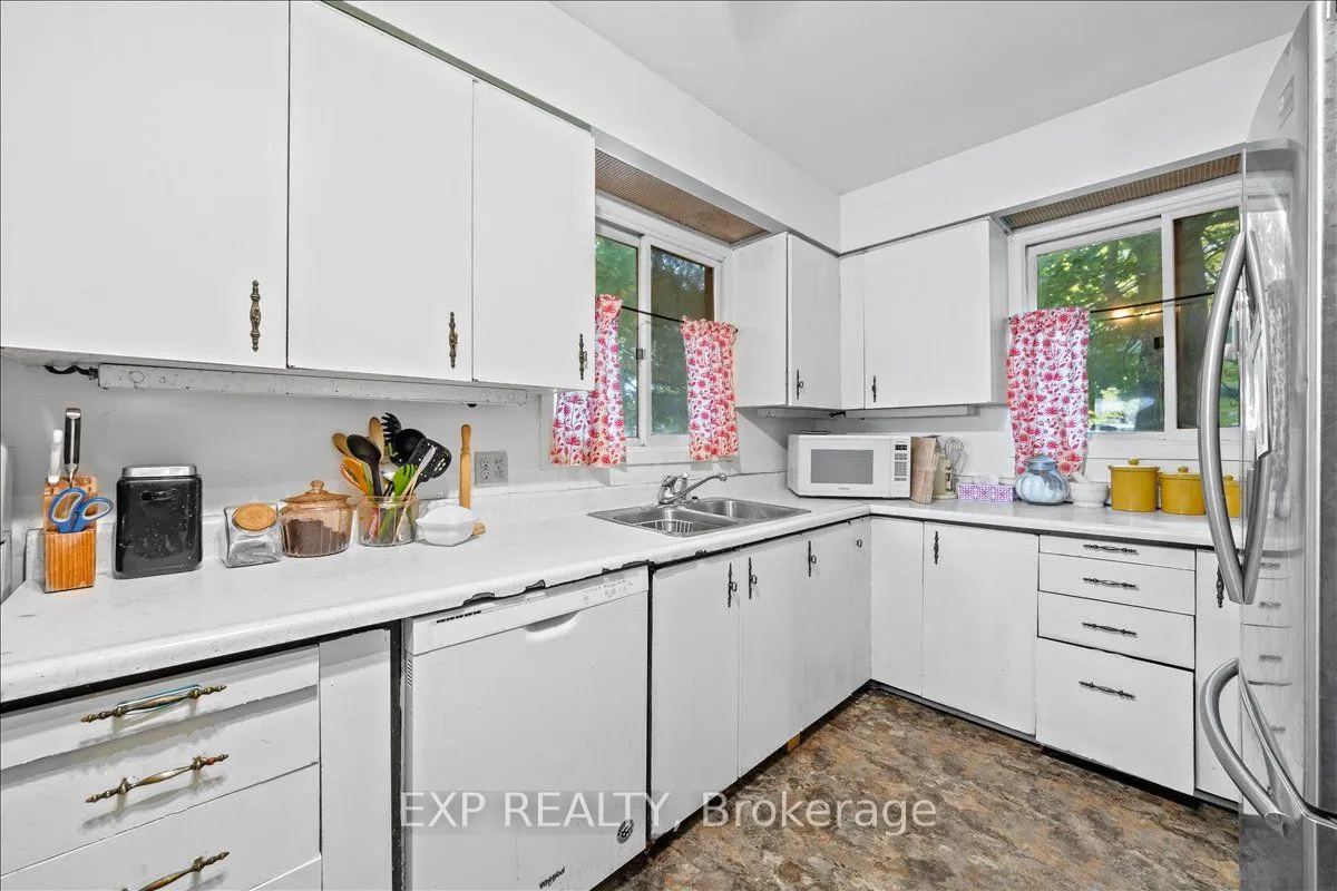 488 Bayview Drive