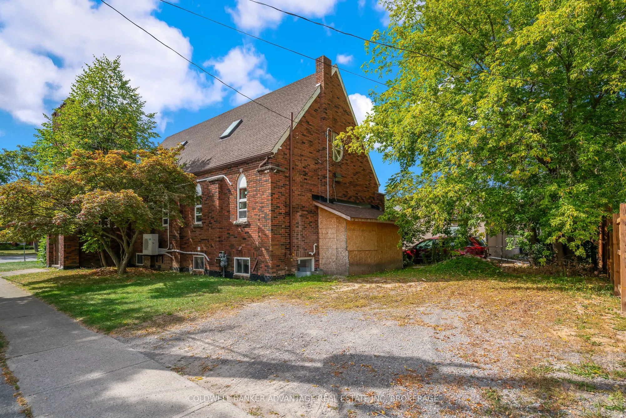 120 Thorold Road