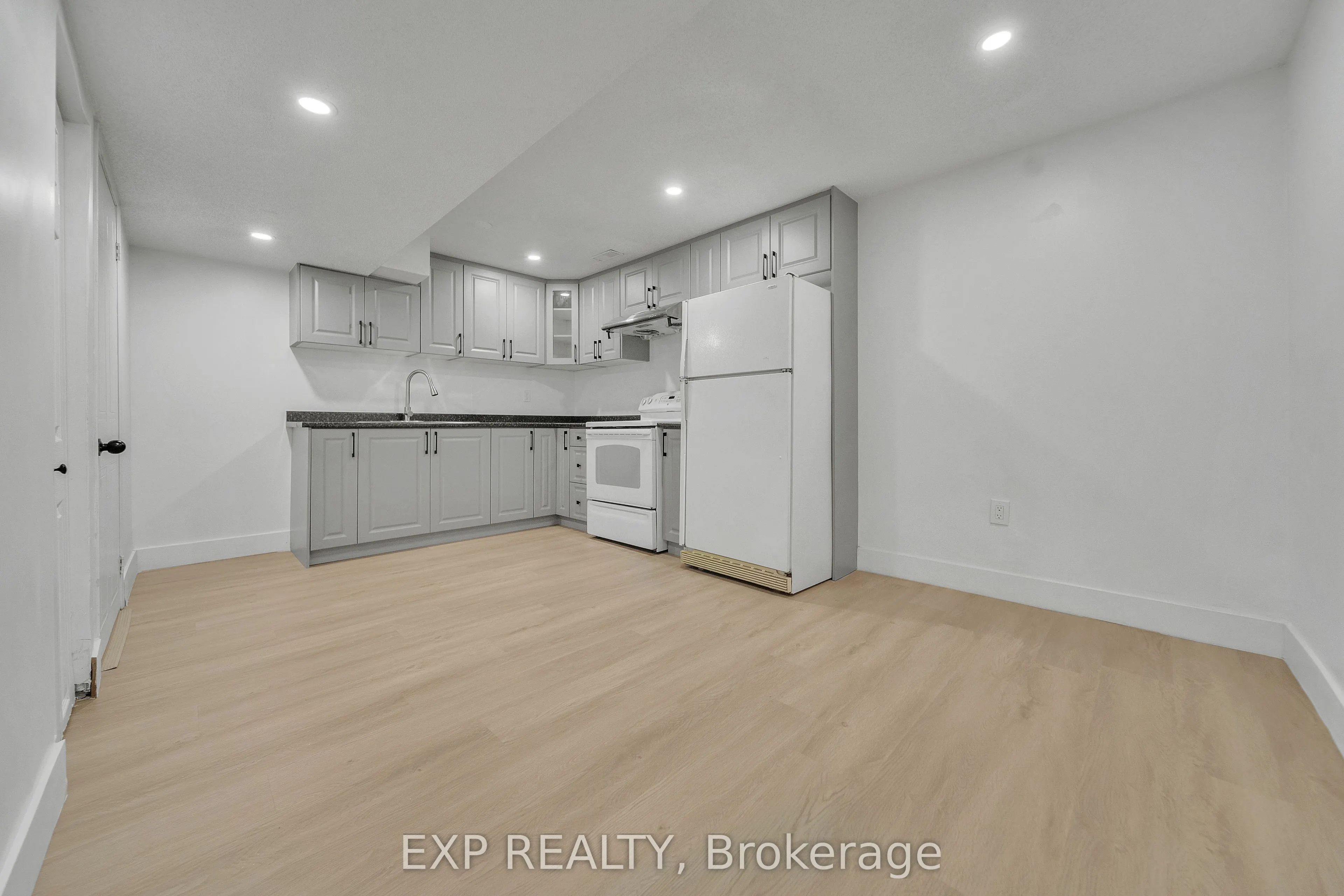 46 Bonaparte Lane