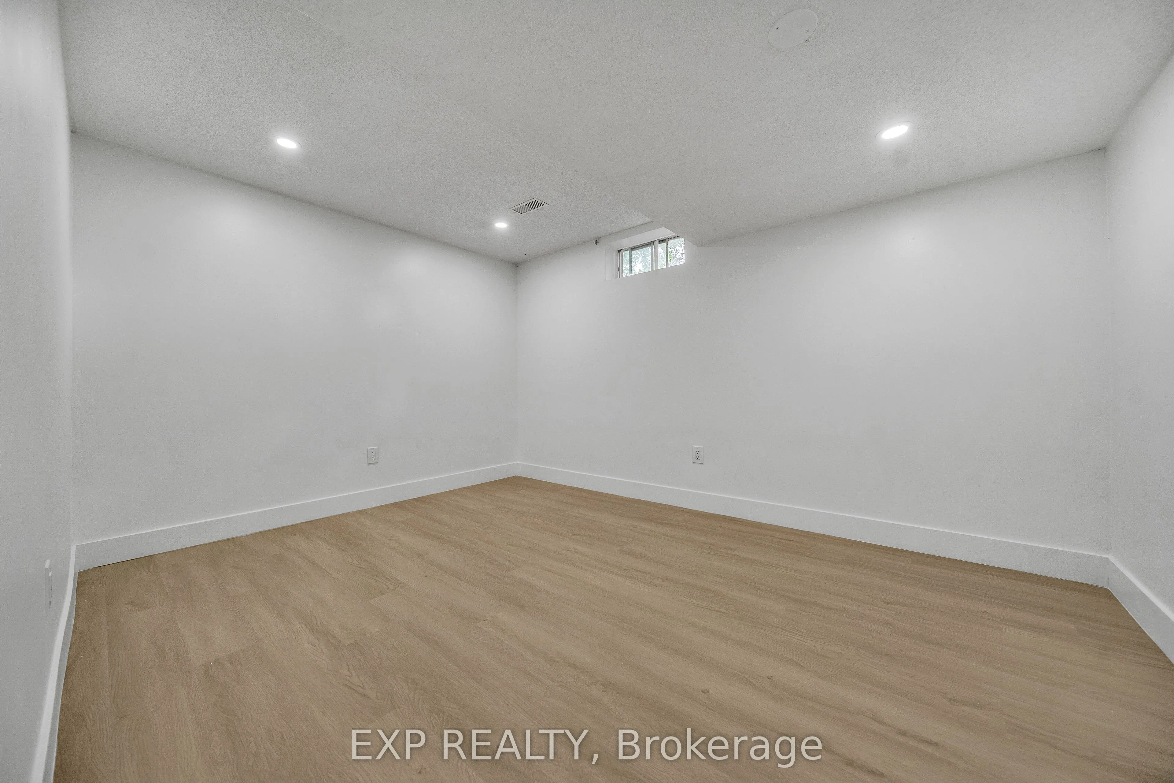 46 Bonaparte Lane