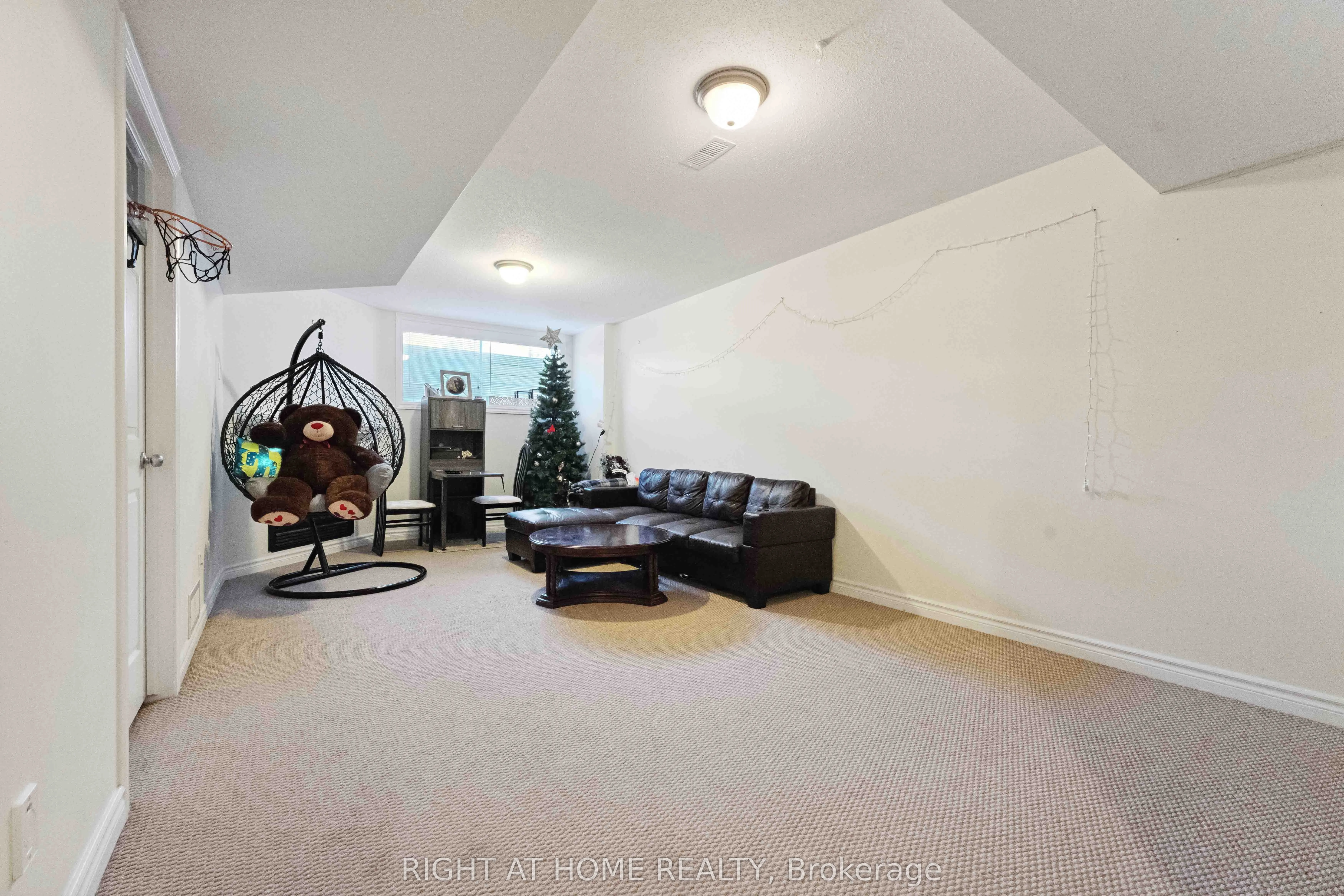 173 Garrity Crescent