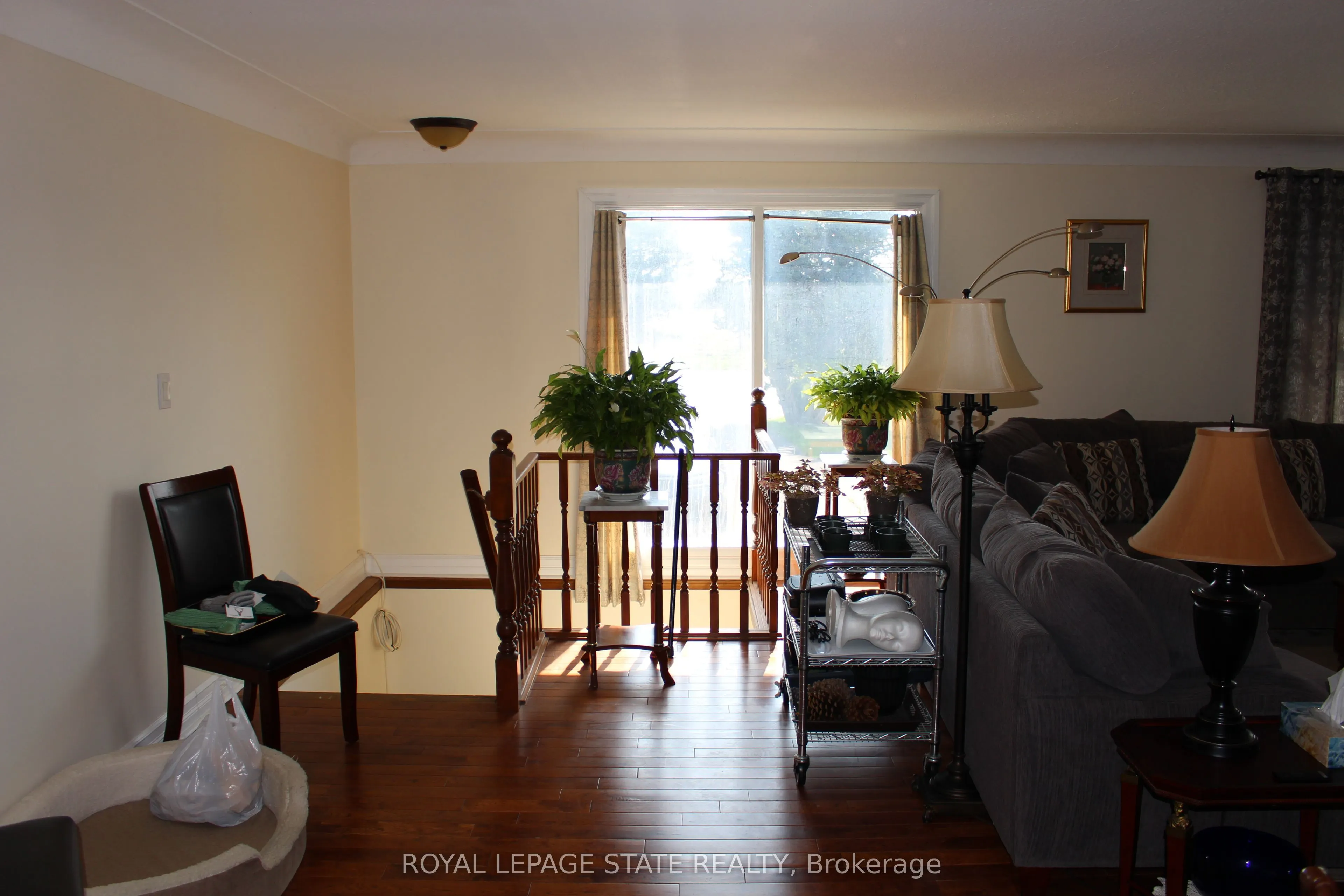 2112 Upper James Street