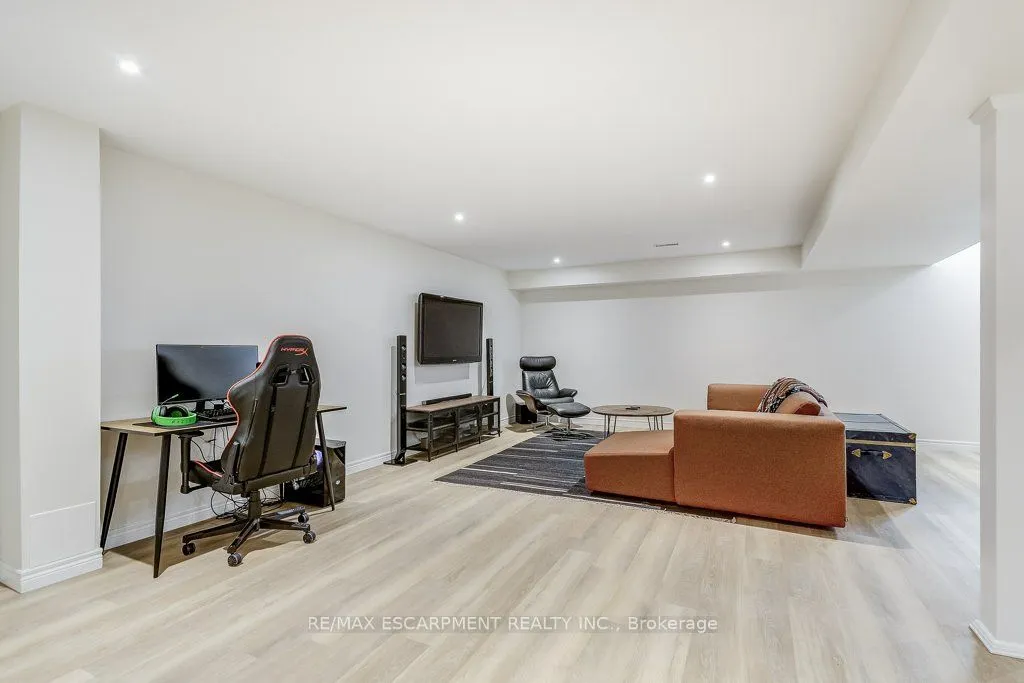 195 Painter Terrace