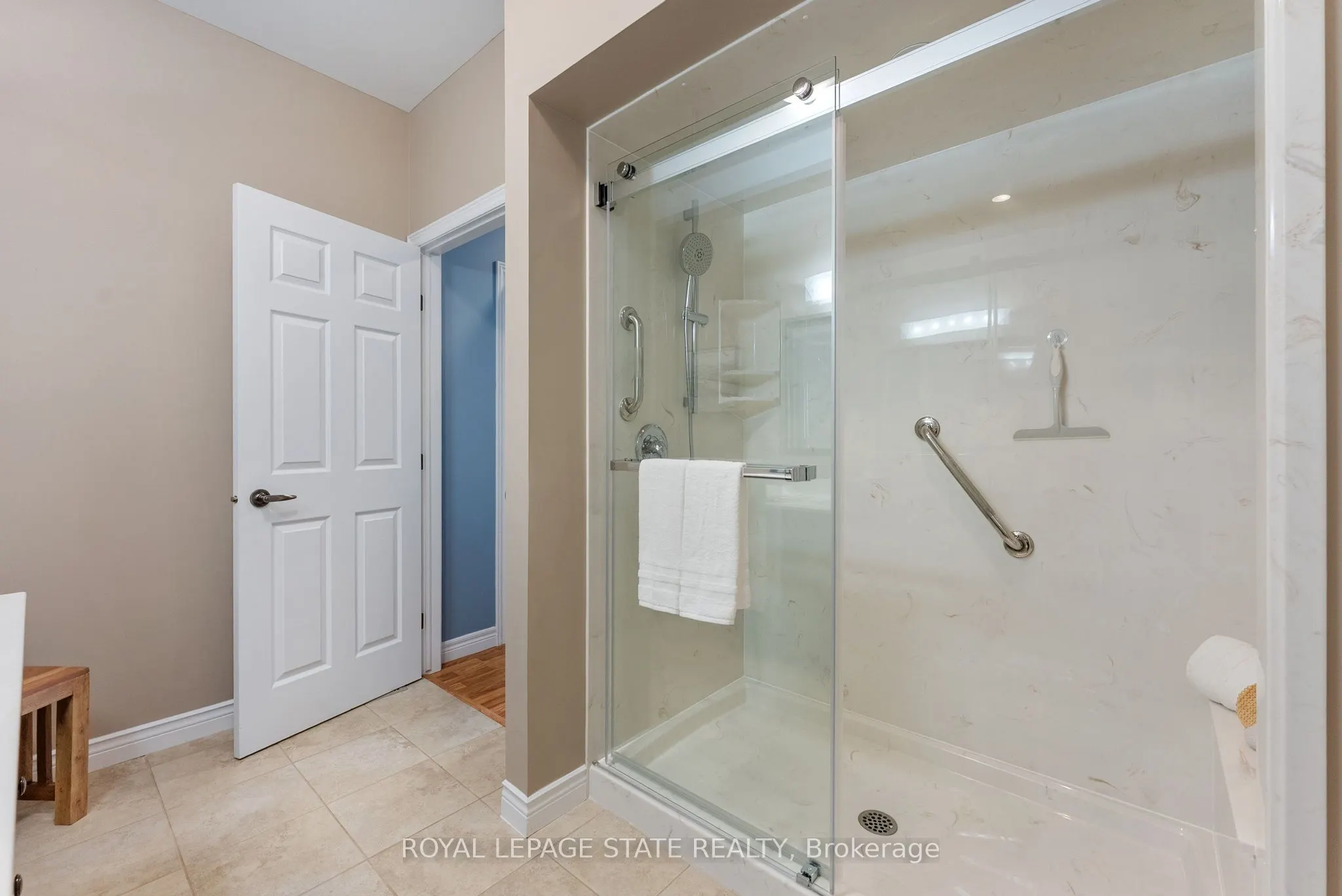 21 Finton Lane, #164